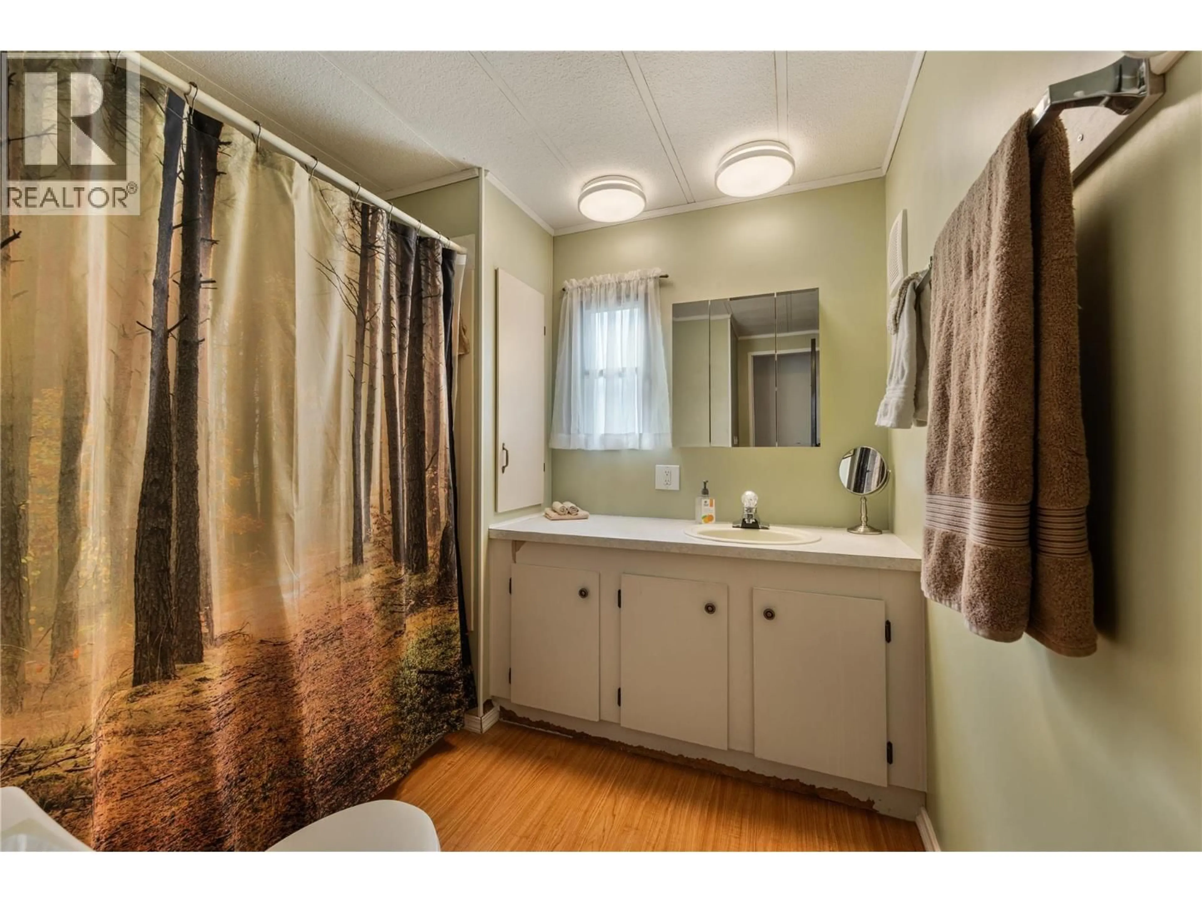 Standard bathroom, unknown for 40 - 1929 HWY 97 STREET, Westbank British Columbia V1Z2Z1
