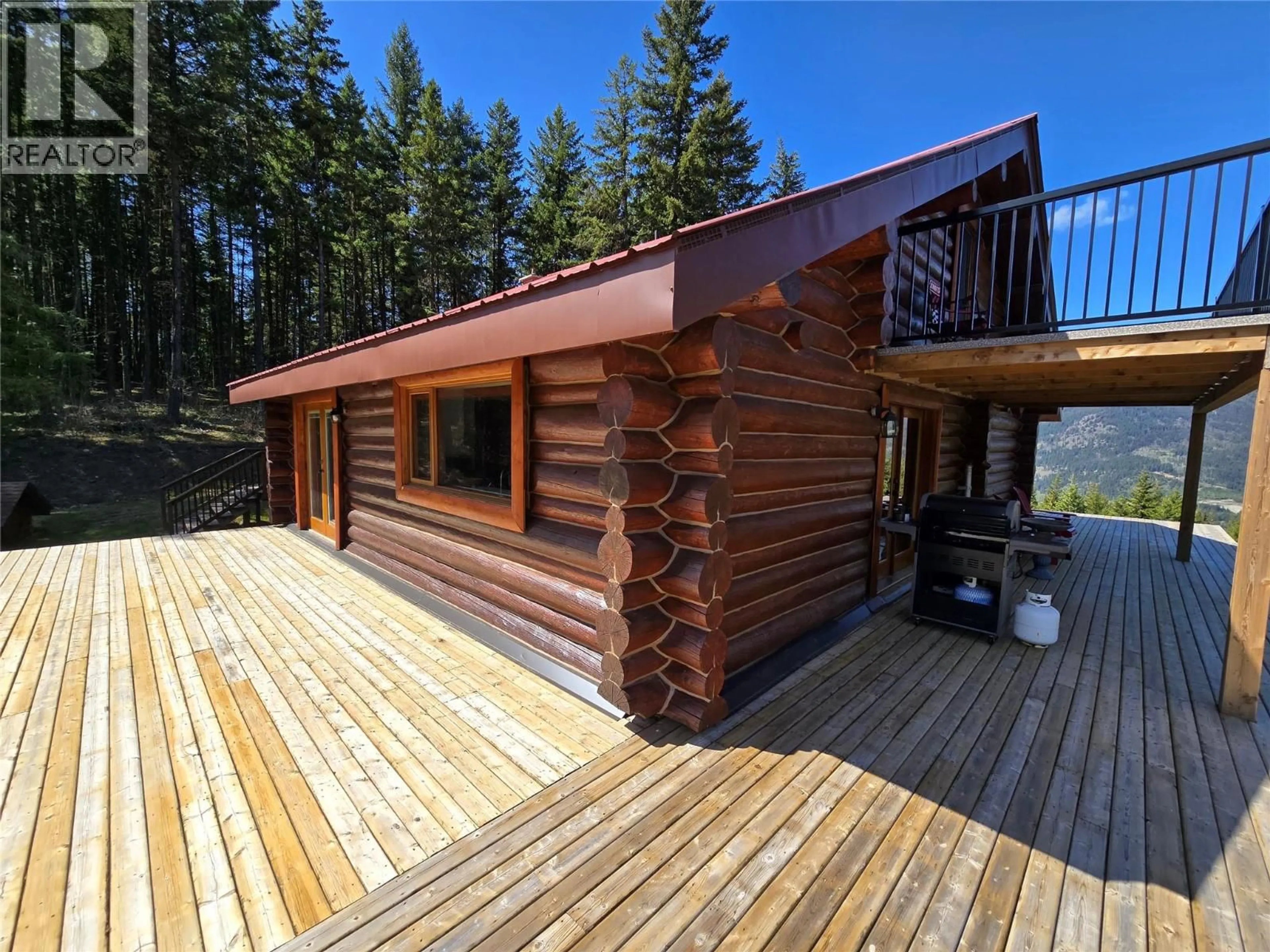 Patio, unknown for 2358 DUNN LAKE ROAD, Clearwater British Columbia V0E1N0