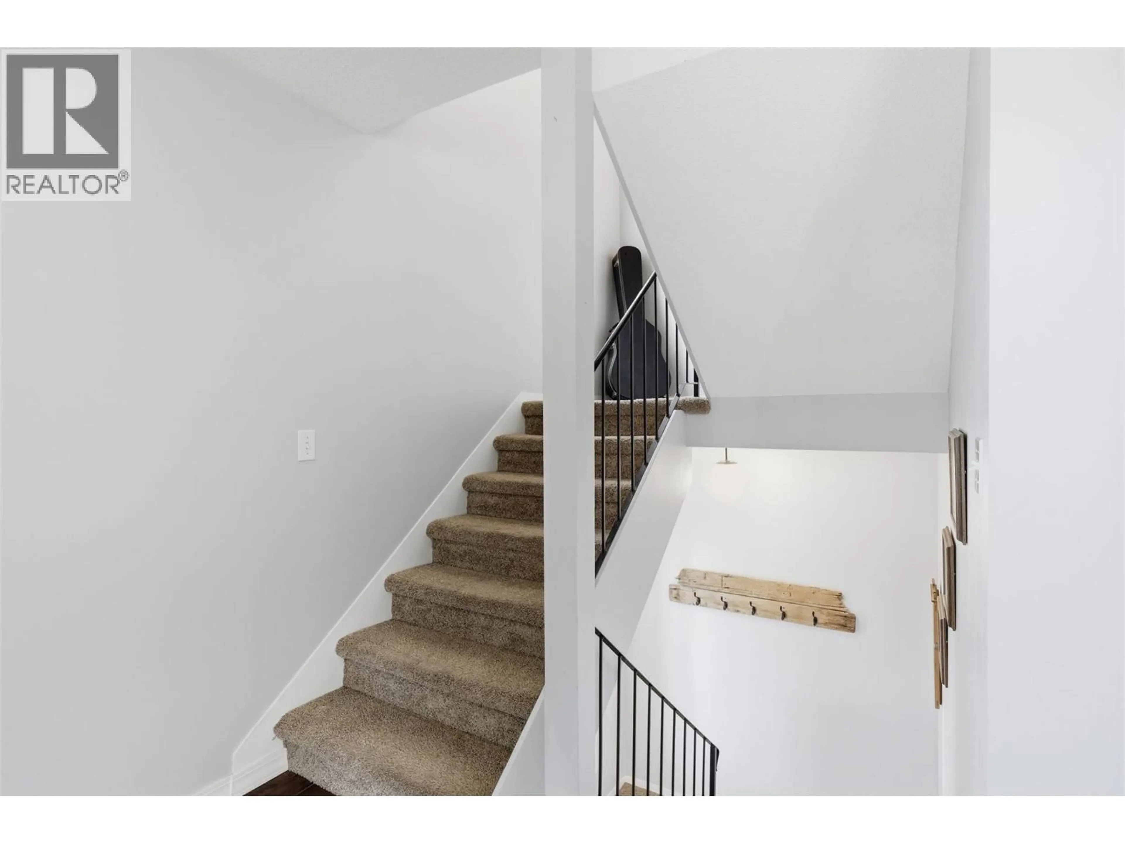 Stairs for 53 - 1221 HUGH ALLAN DRIVE, Kamloops British Columbia V1S1M7