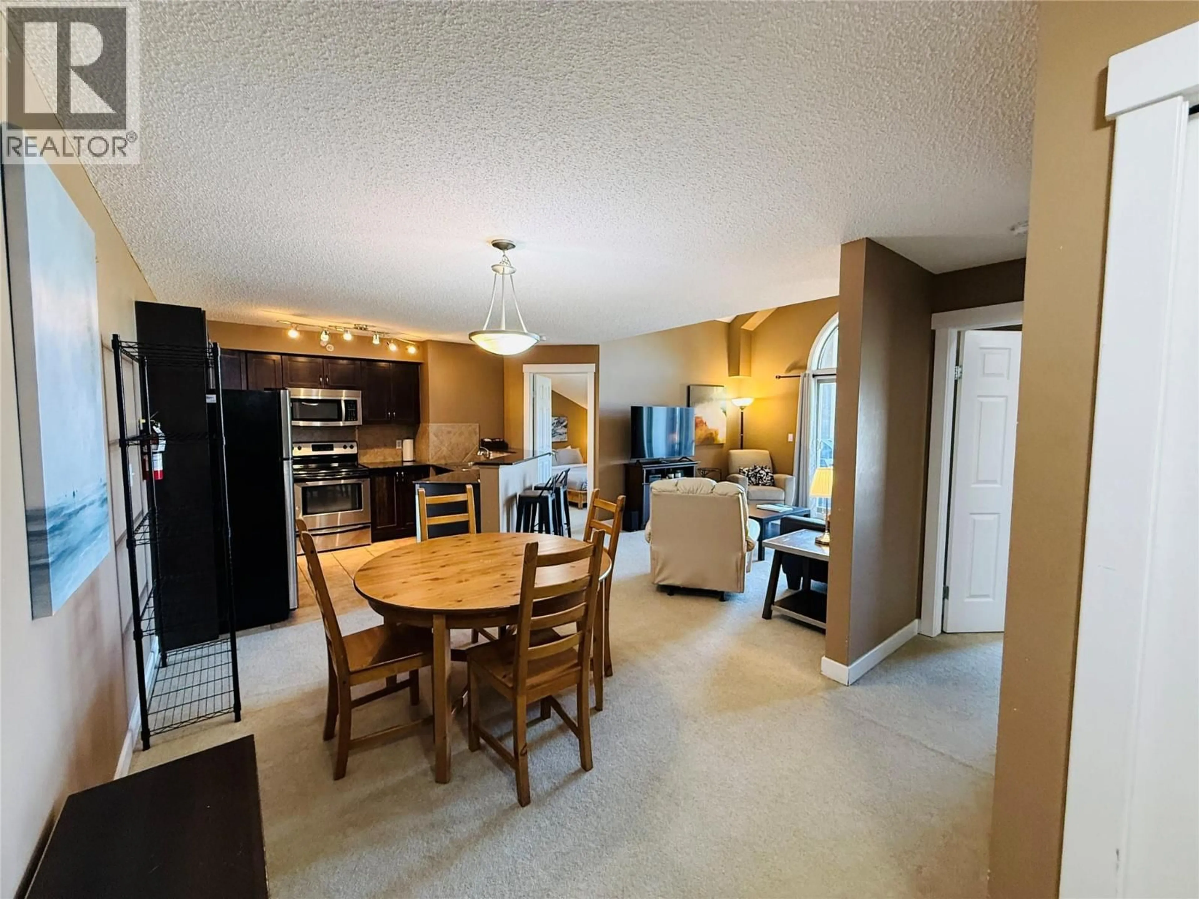 Open concept kitchen, unknown for 3412 - 205 THIRD AVENUE, Invermere British Columbia V0A1K7