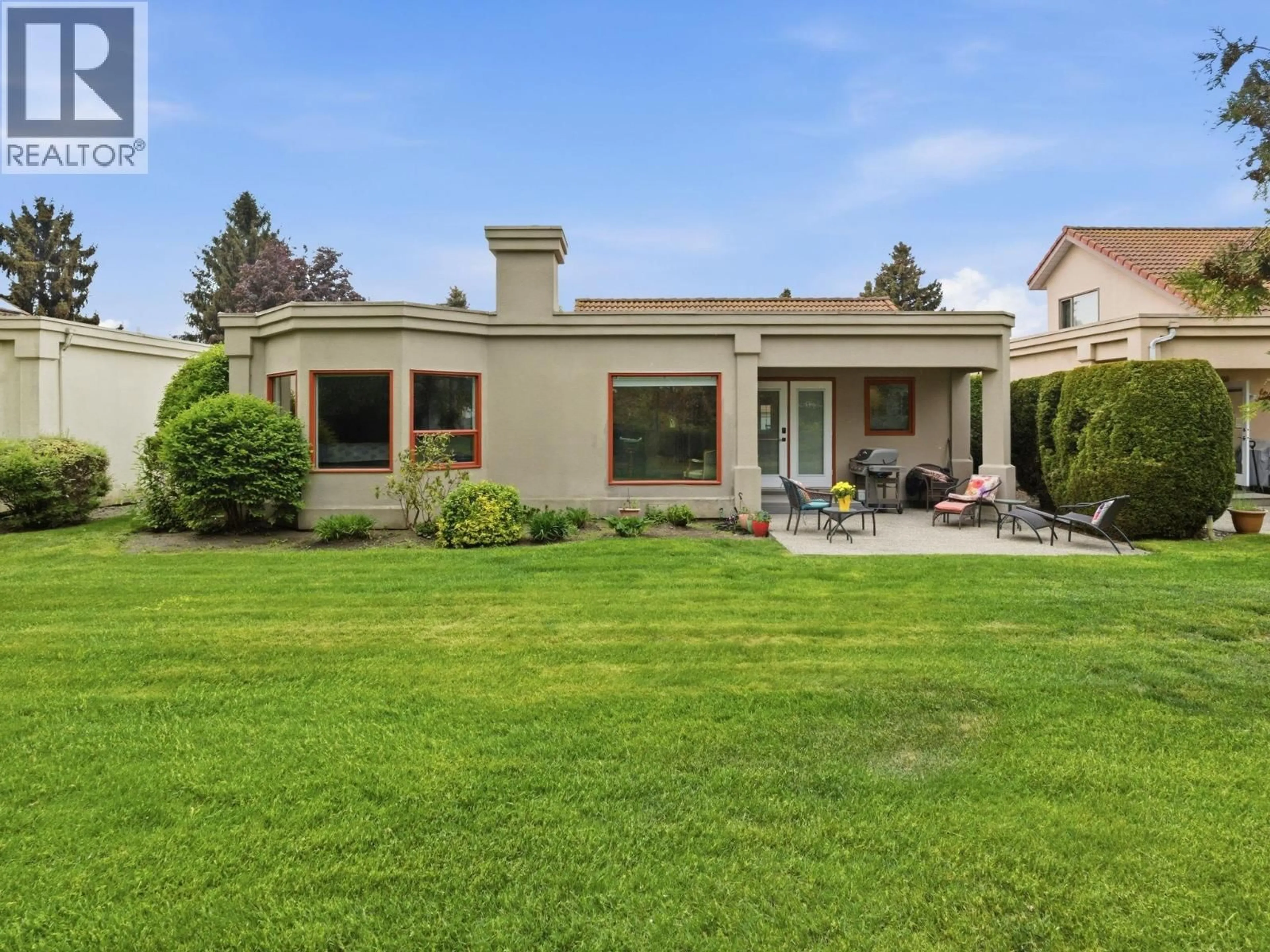 Unknown for 304 - 650 LEXINGTON DRIVE, Kelowna British Columbia V1W3B6