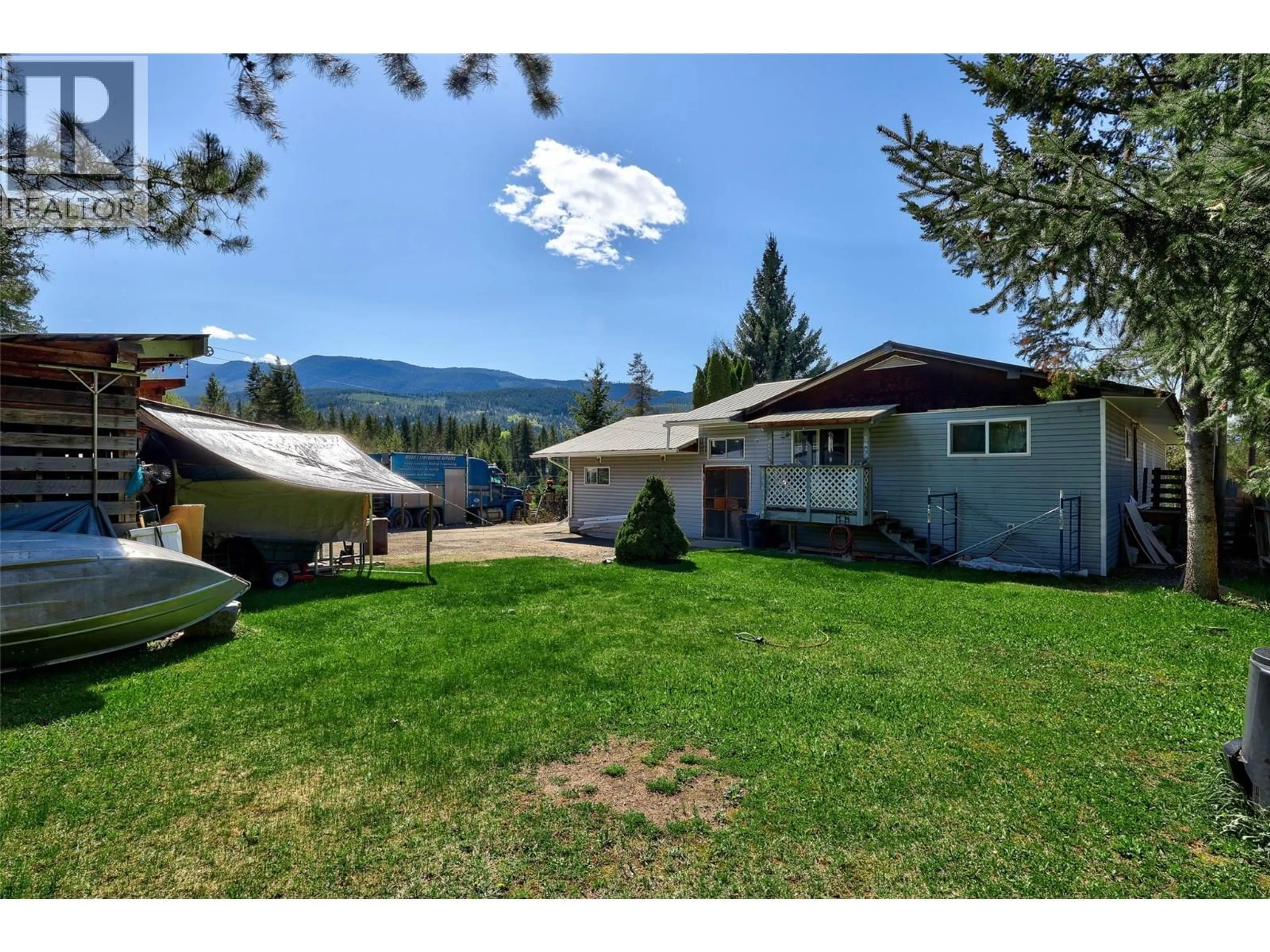 A pic from outside/outdoor area/front of a property/back of a property/a pic from drone, mountain view for 1029 RAFT RIVER ROAD, Clearwater British Columbia V0E1N1