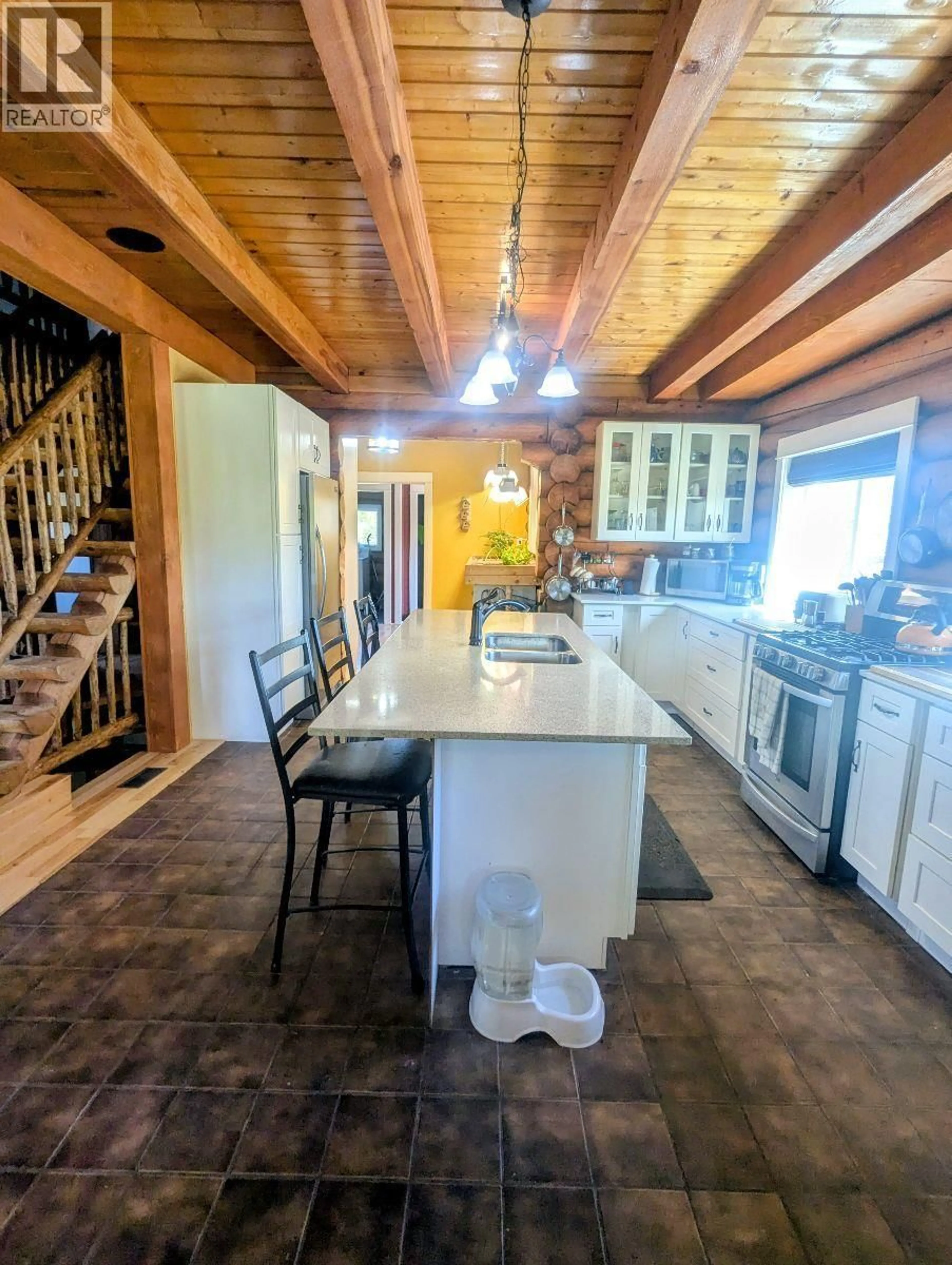 Open concept kitchen, unknown for 8389 95A HIGHWAY, Kimberley British Columbia V1A3L2