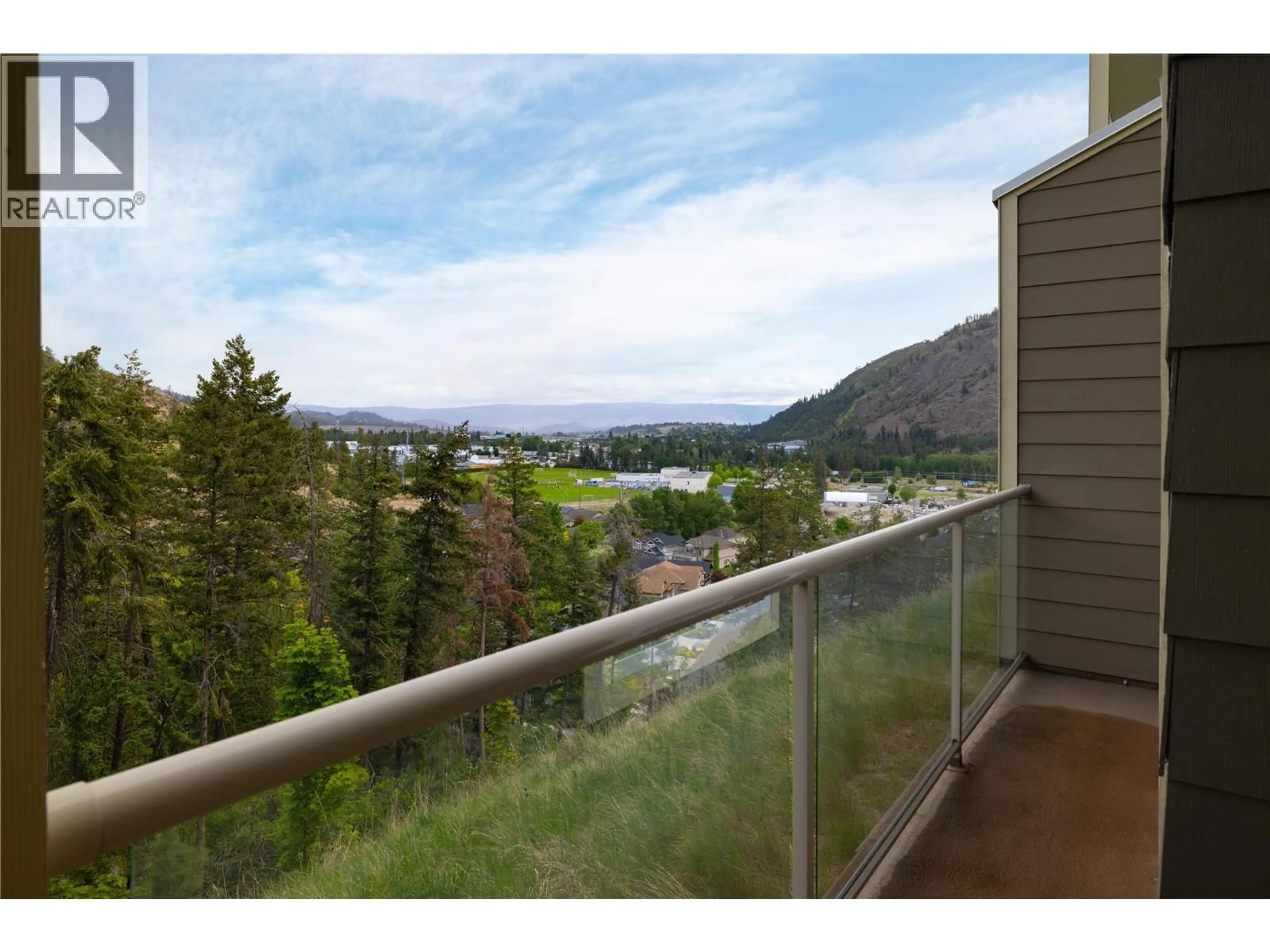 Balcony in the apartment, water/lake/river/ocean view for 108 - 2120 SHANNON RIDGE DRIVE, West Kelowna British Columbia V4T2Z3