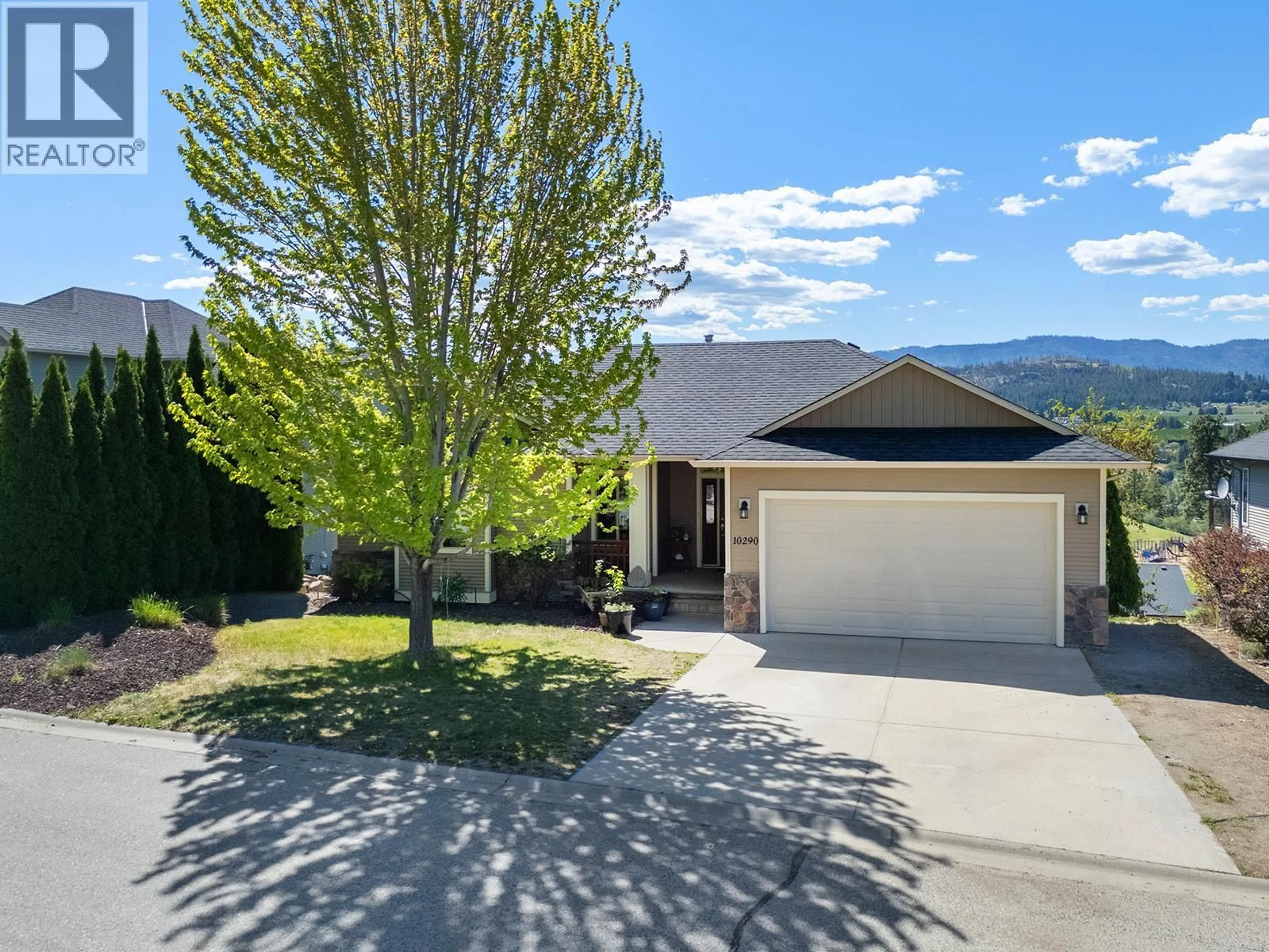 A pic from outside/outdoor area/front of a property/back of a property/a pic from drone, mountain view for 10290 TERESA ROAD, Lake Country British Columbia V4V2N6