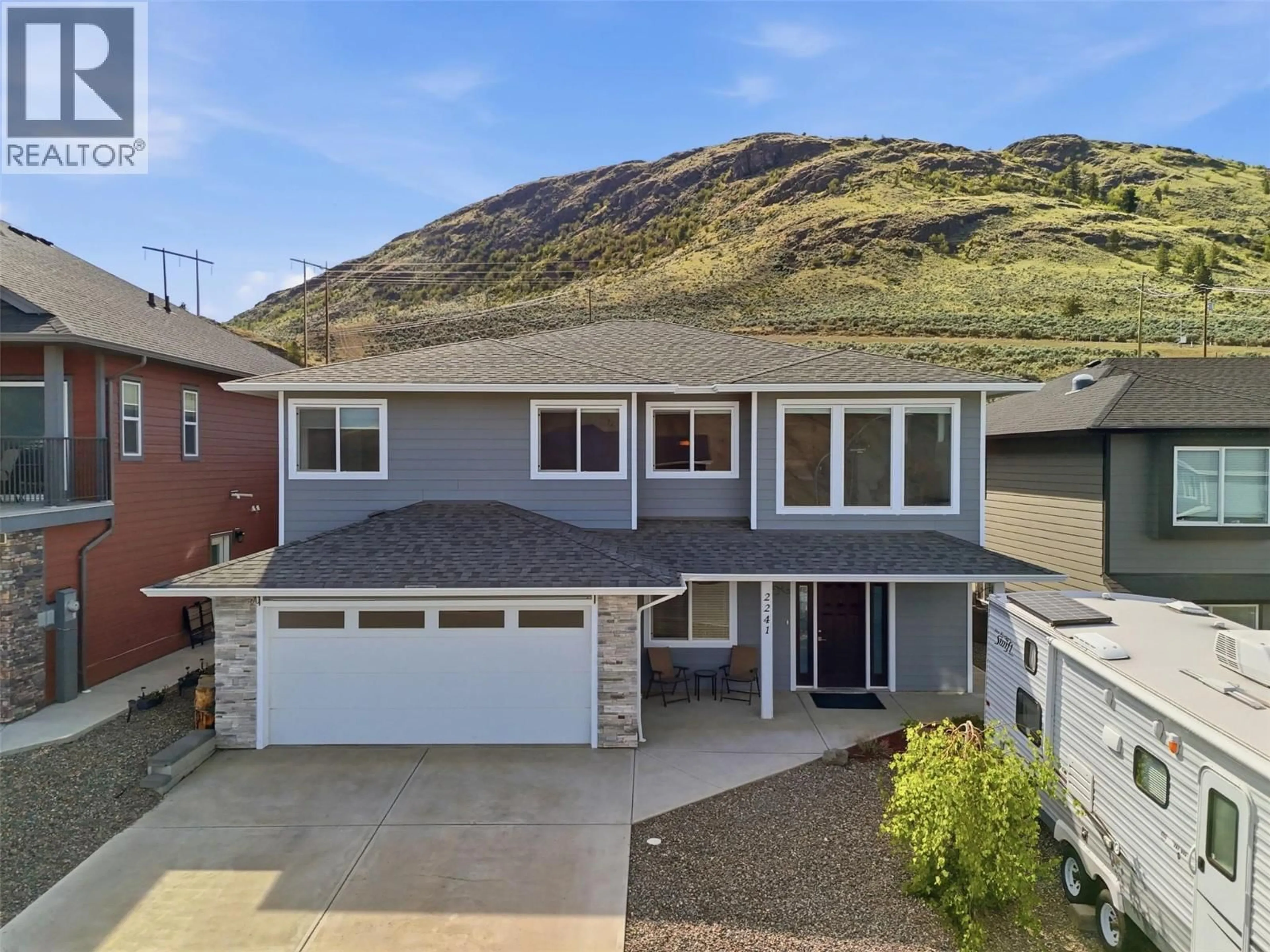 Home with vinyl exterior material, mountain view for 2241 SADDLEBACK DRIVE, Kamloops British Columbia V2B0G7