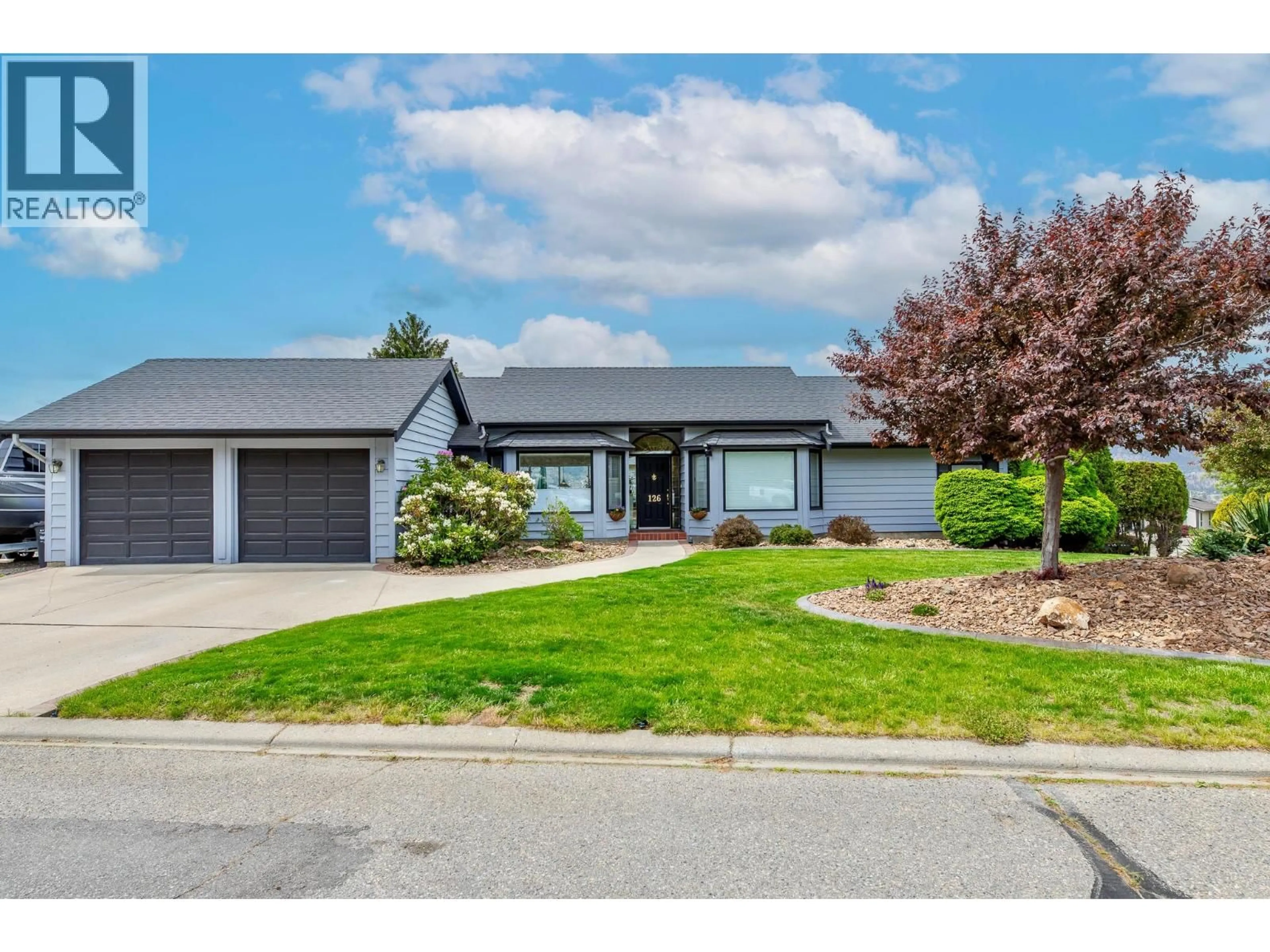 Home with vinyl exterior material, street for 126 BRENTVIEW PLACE, Penticton British Columbia V2A8H2