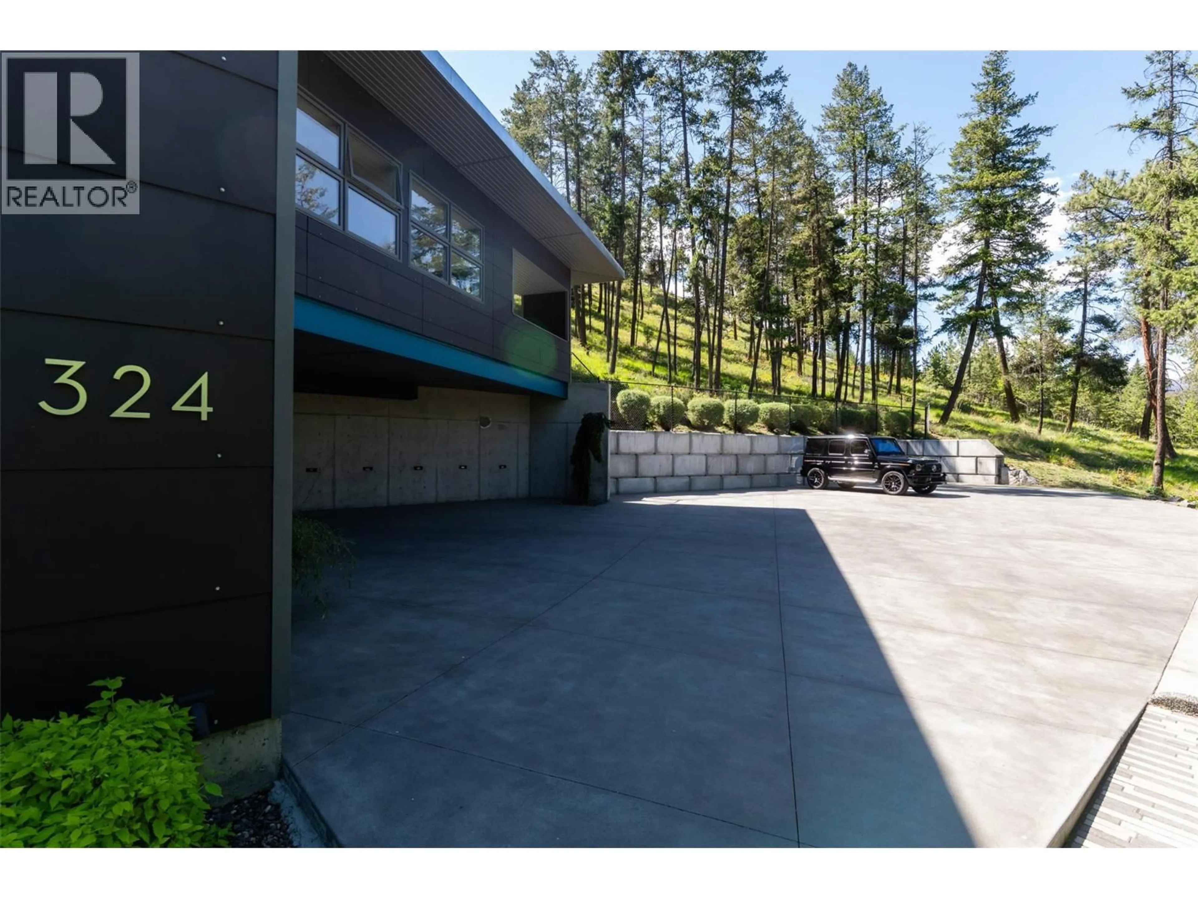 Unknown for 324 CLIFTON ROAD, Kelowna British Columbia V1V1A5