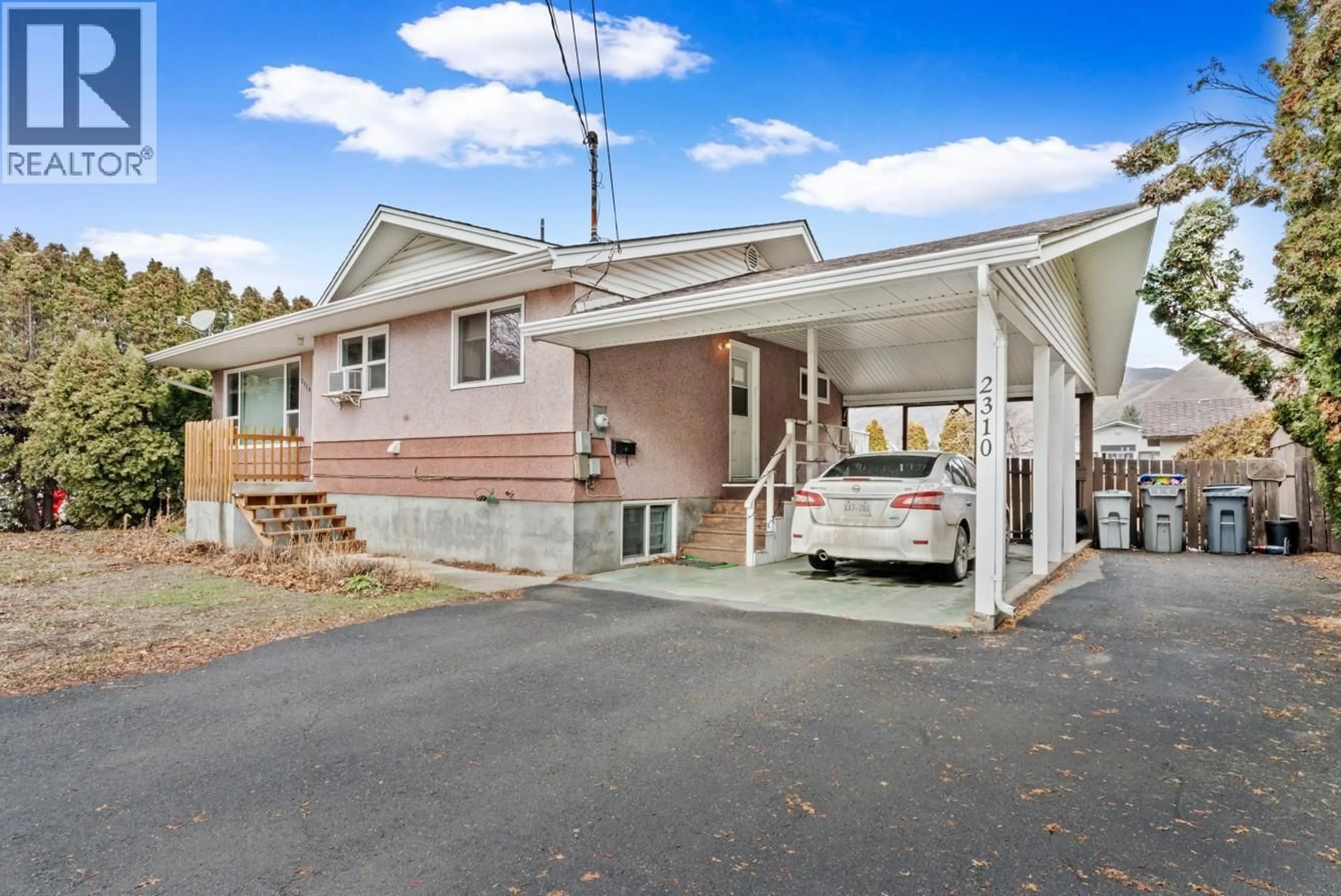 Home with vinyl exterior material, unknown for 2310 GREENFIELD AVENUE, Kamloops British Columbia V2B4P4
