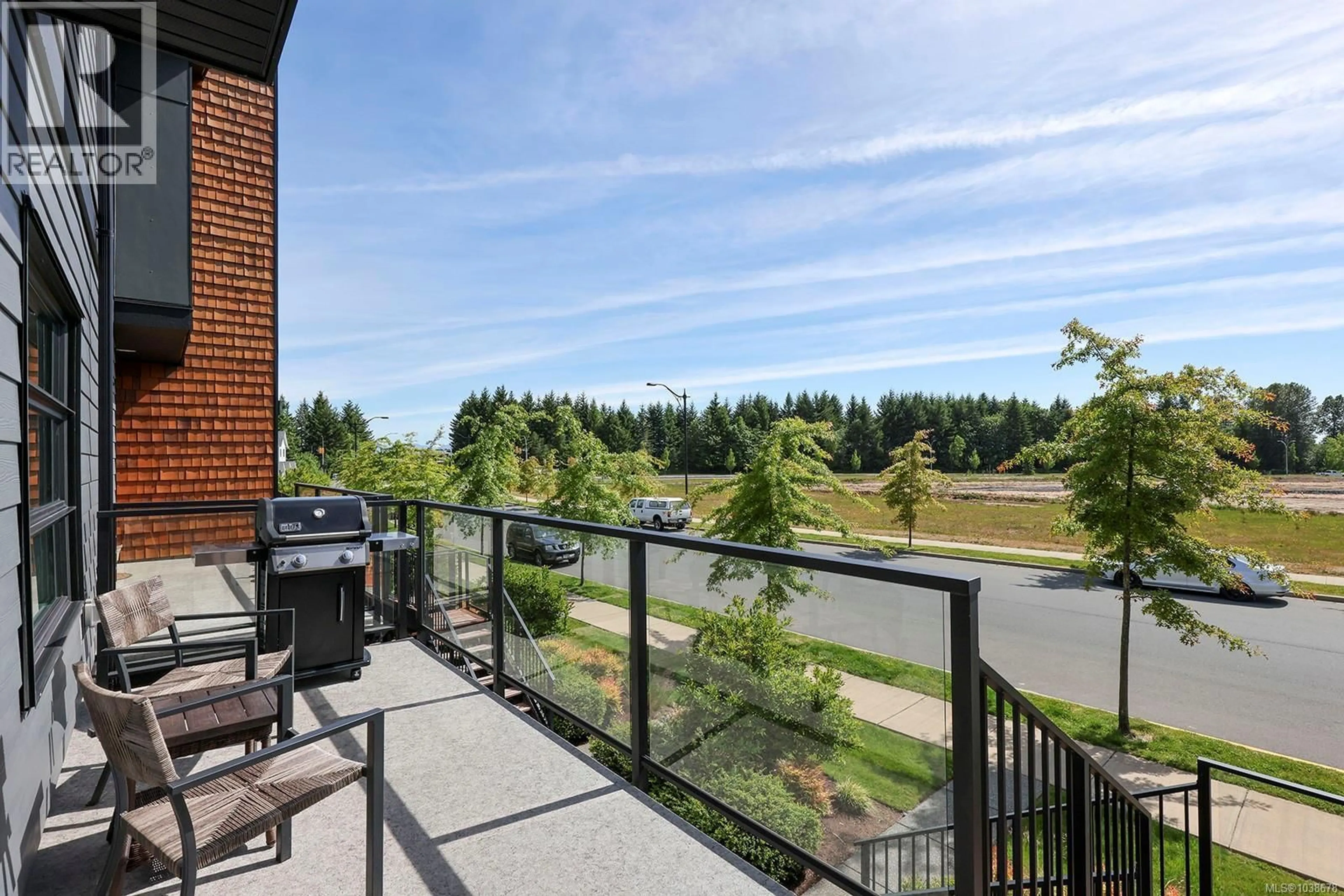 Patio, water/lake/river/ocean view for 2 - 3016 ALDER STREET SOUTH, Campbell River British Columbia V9H1R9