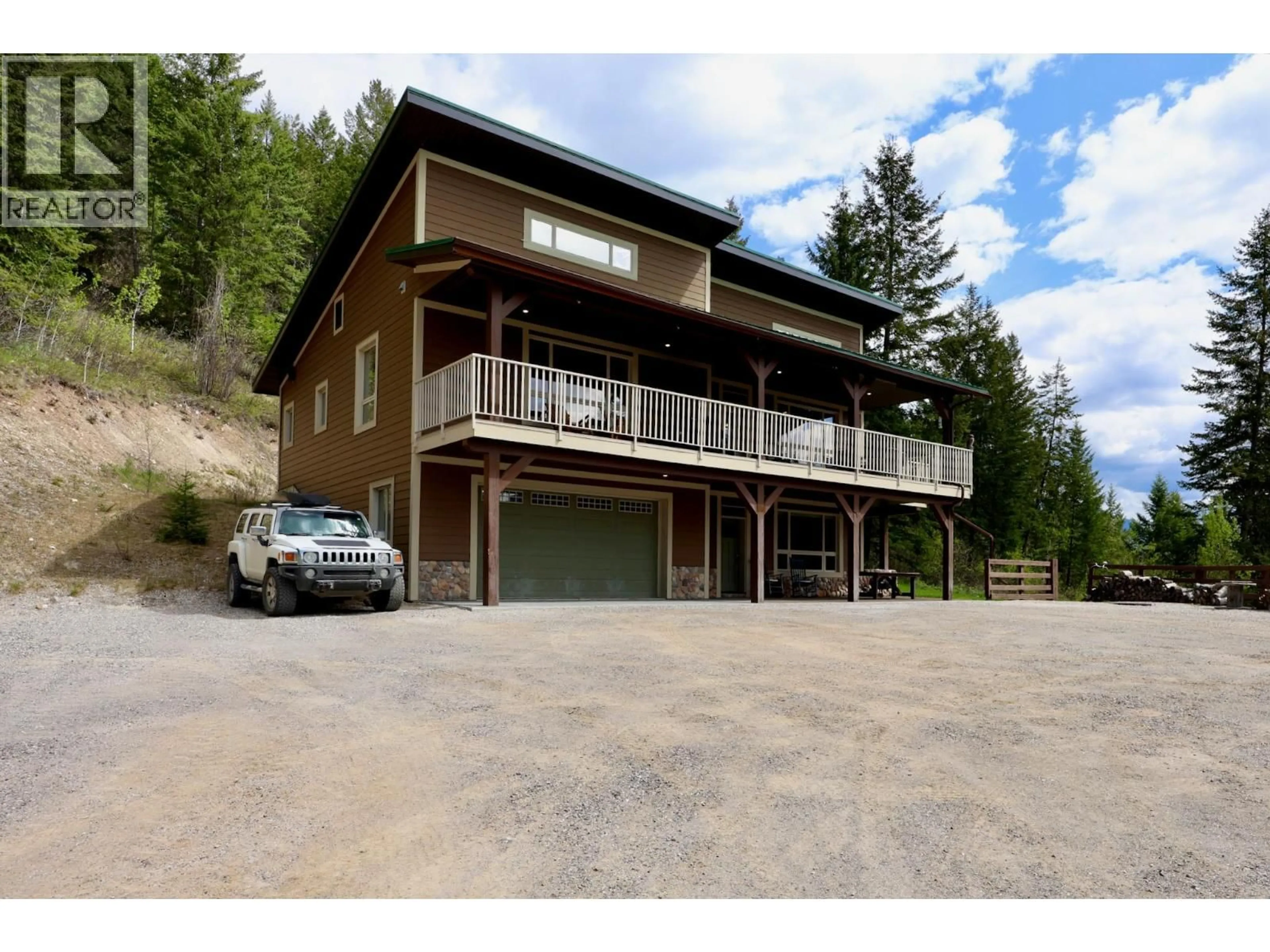 A pic from outside/outdoor area/front of a property/back of a property/a pic from drone, unknown for 4905 CASTLEDALE VIEW ESTATES ROAD ROAD, Golden British Columbia V0A1L0