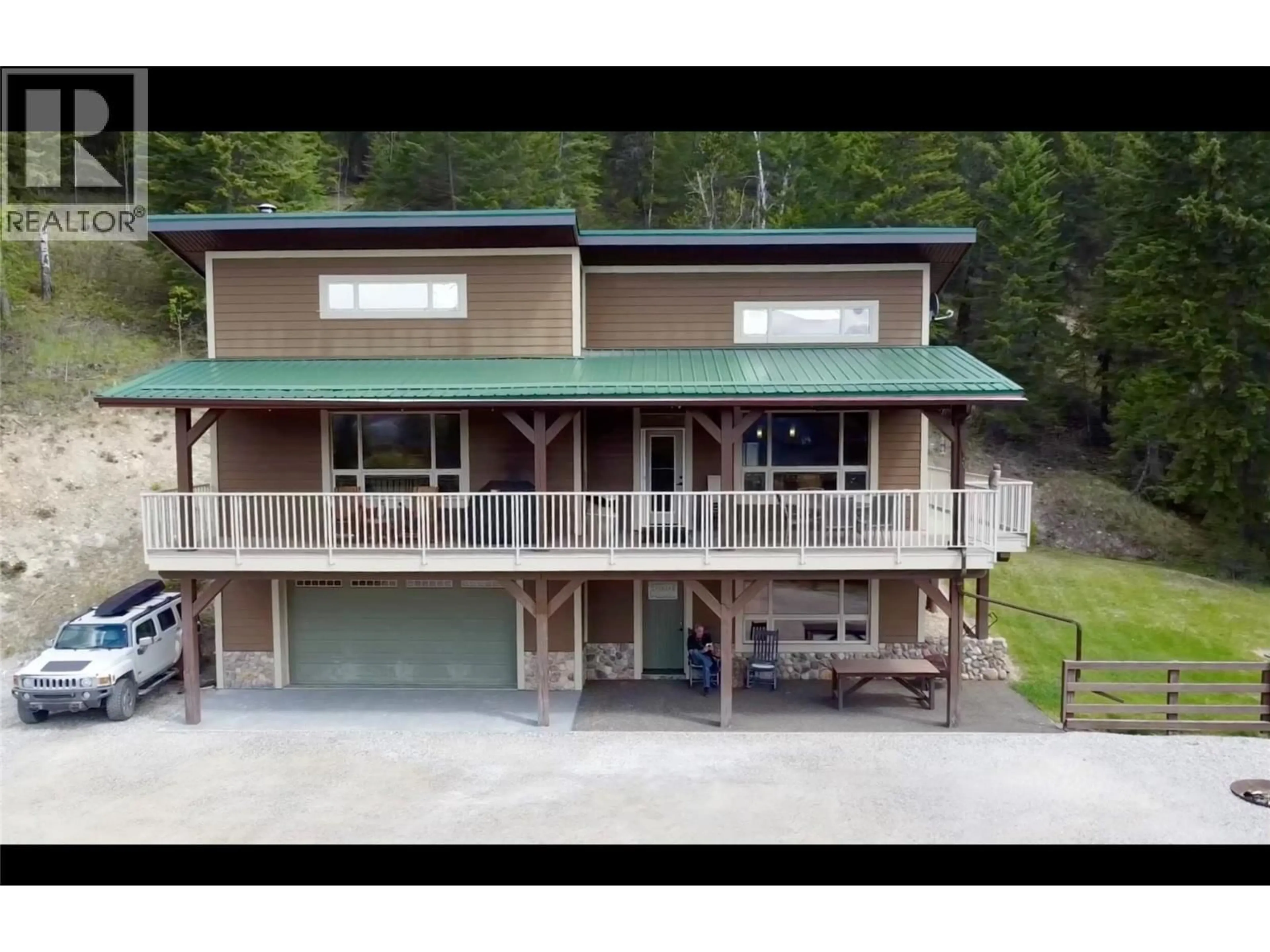 A pic from outside/outdoor area/front of a property/back of a property/a pic from drone, unknown for 4905 CASTLEDALE VIEW ESTATES ROAD ROAD, Golden British Columbia V0A1L0