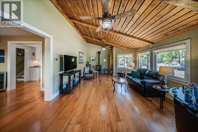 1443 COLUMBIA AVENUE, Trail 5