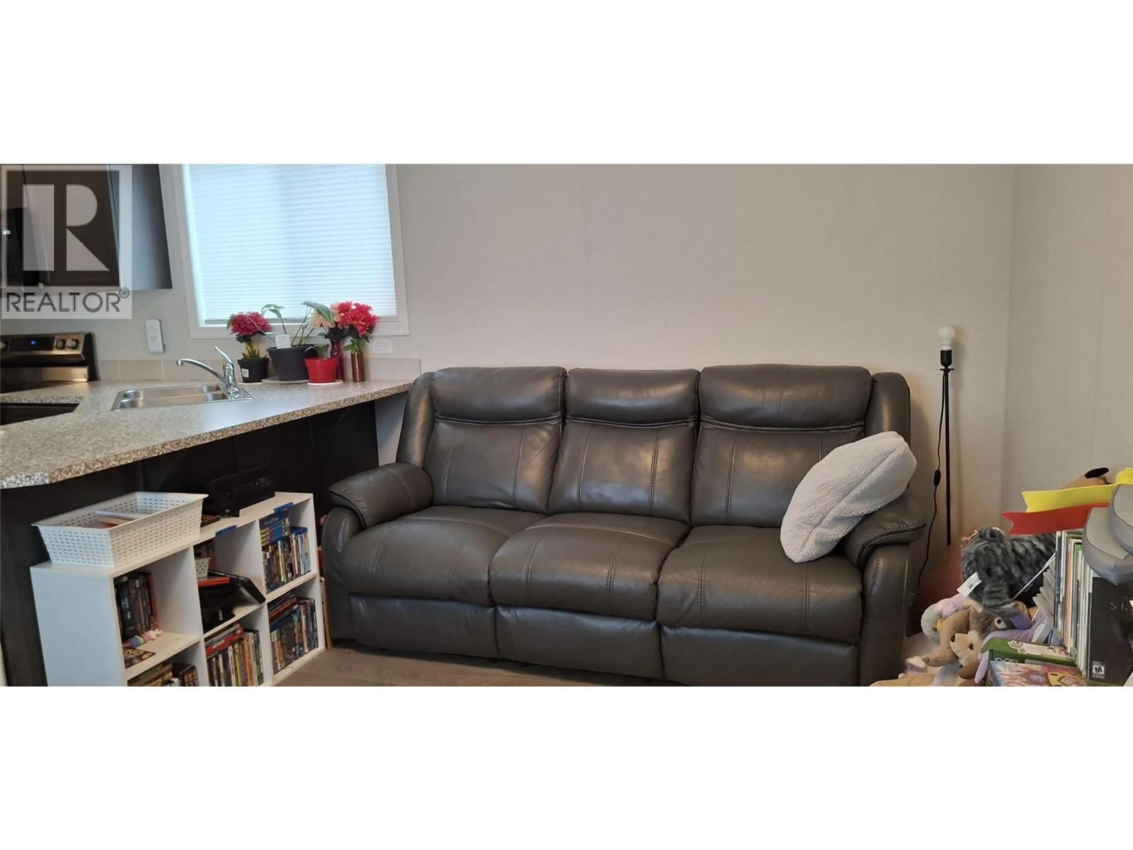 Living room with furniture, unknown for 10 - 235 AYLMER ROAD, Chase British Columbia V0E1M1