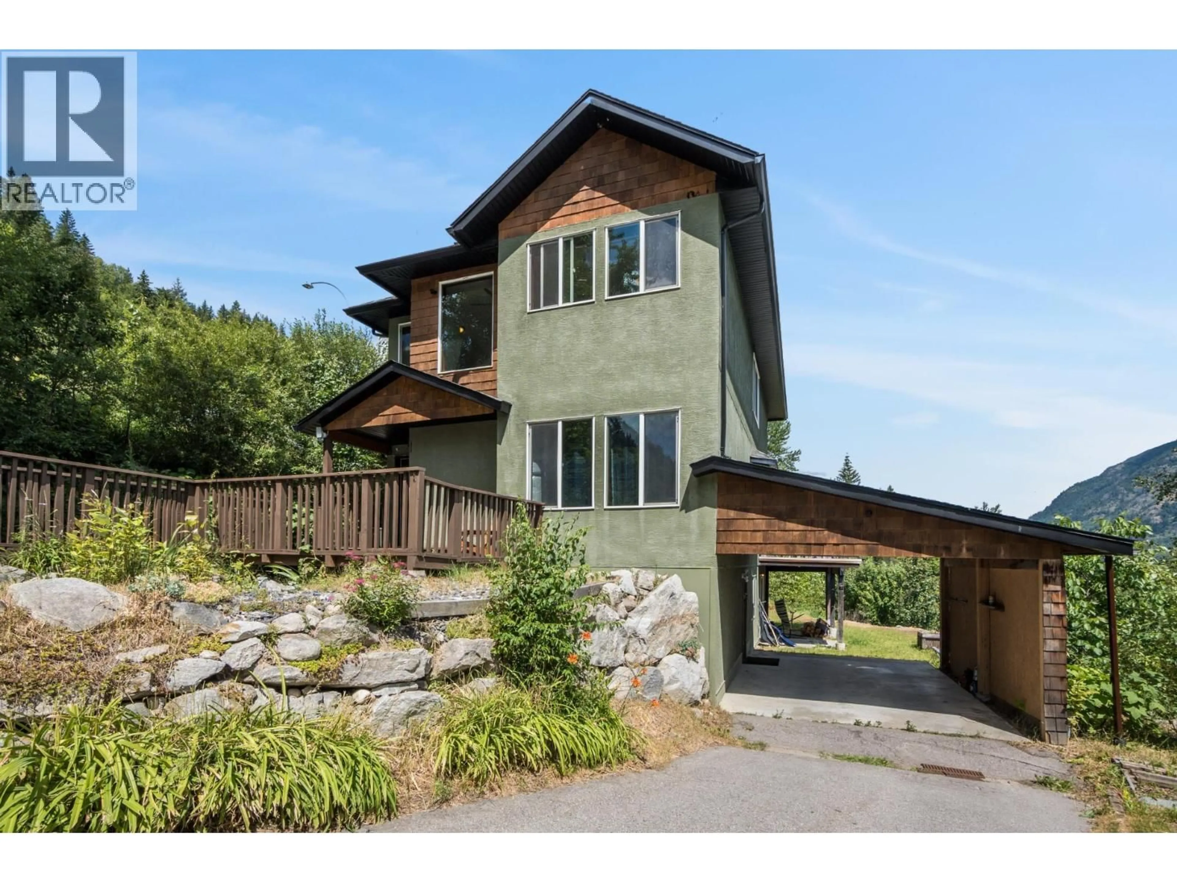Home with brick exterior material, unknown for 1533 WOODLAND DRIVE, Castlegar British Columbia V1N4J4