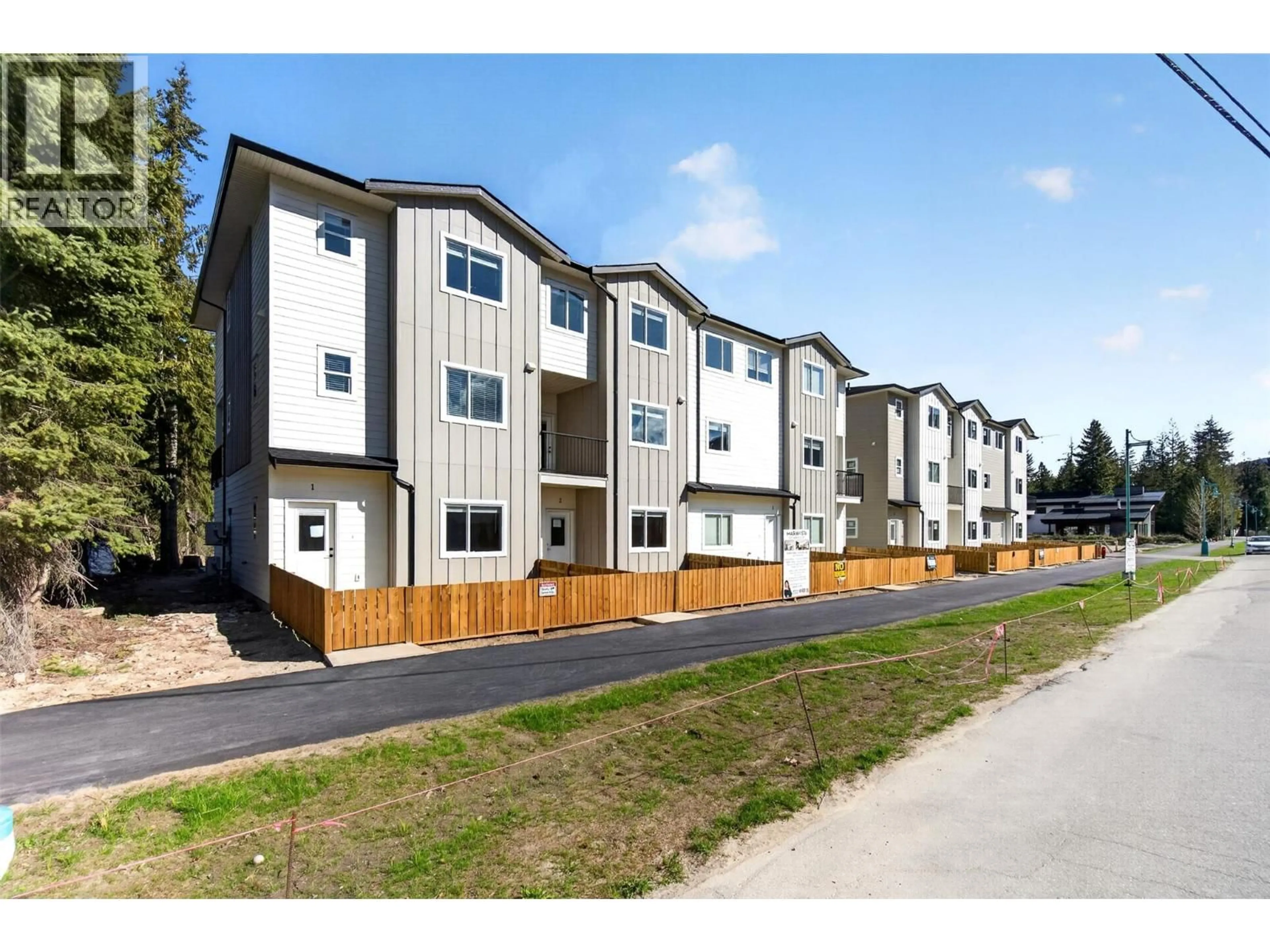 Unknown for 5 - 222 TEMPLE STREET, Sicamous British Columbia V0E2V0
