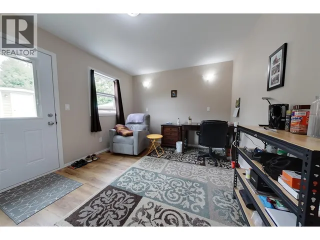 318 8TH AVENUE, Creston 5
