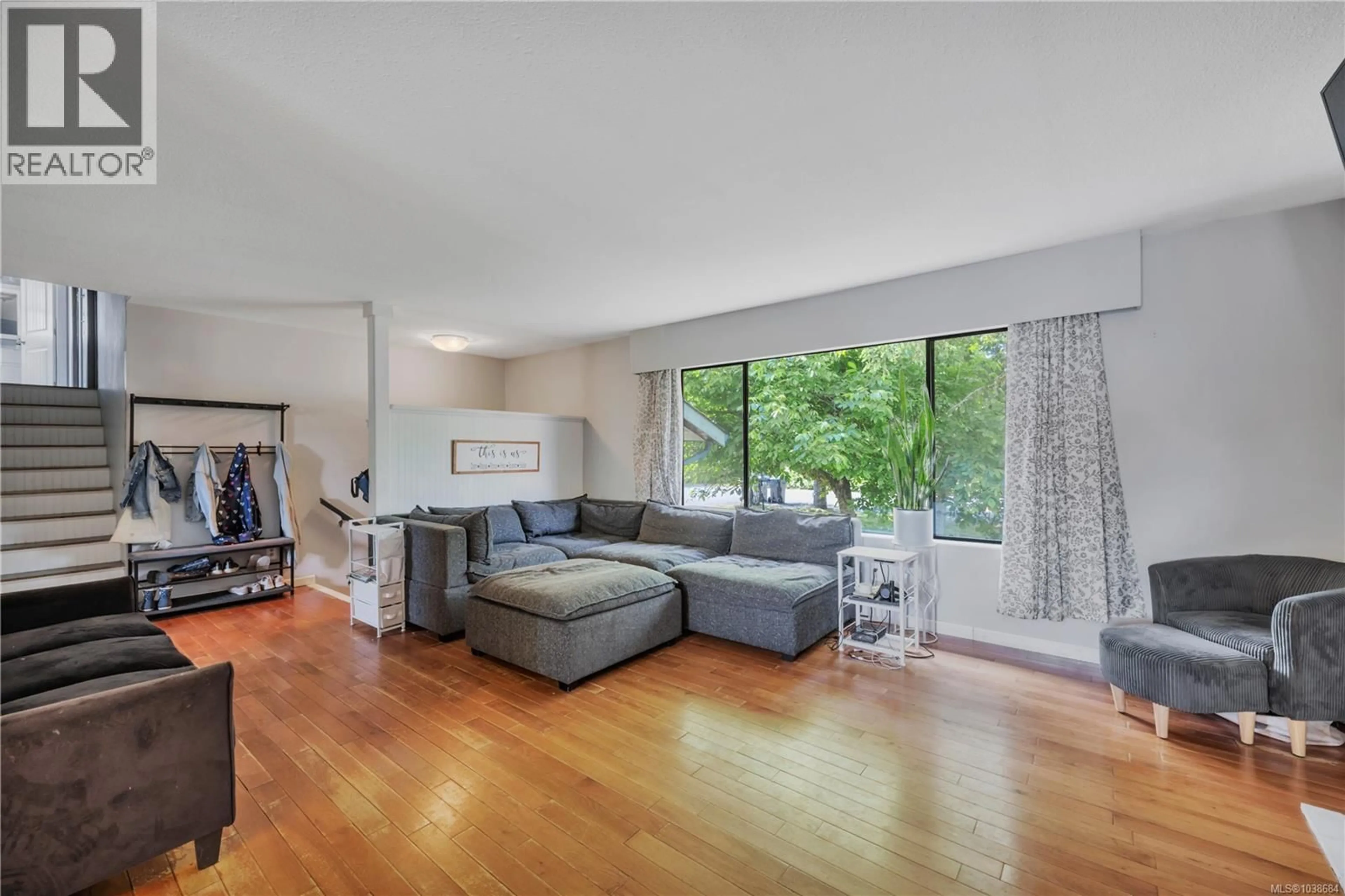 Living room with furniture, unknown for 1591 SHARON PLACE, Parksville British Columbia V9P1Y7