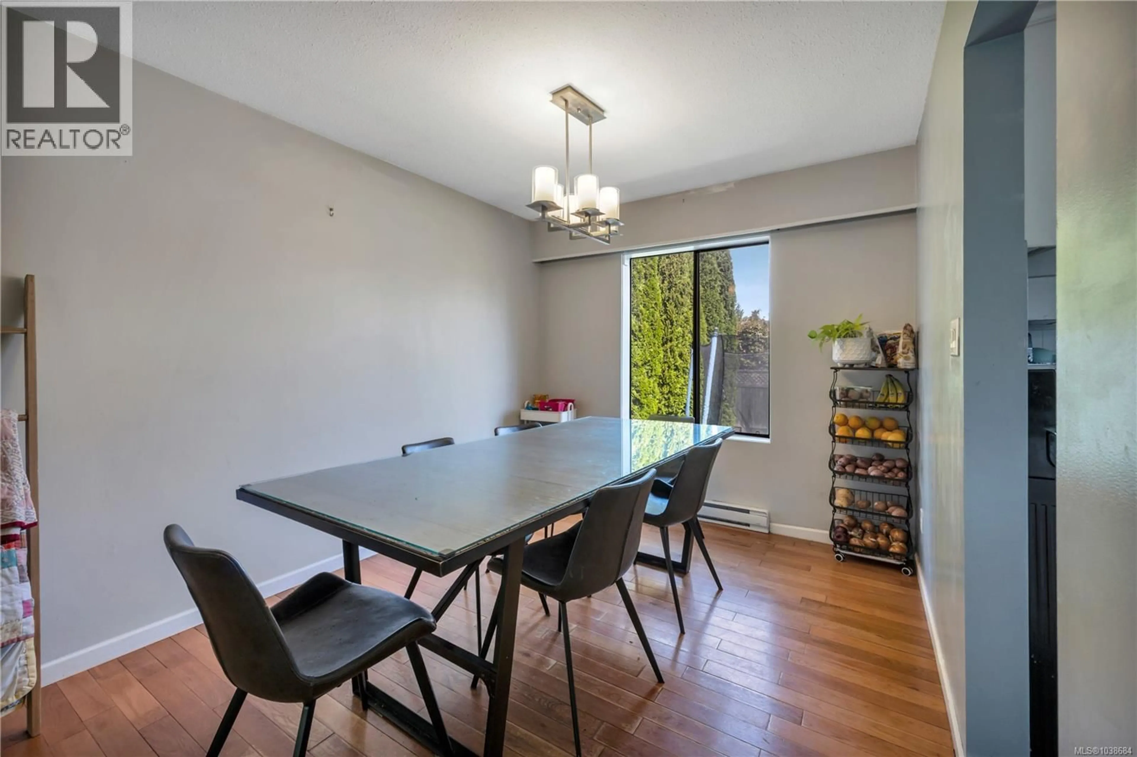Dining room, unknown for 1591 SHARON PLACE, Parksville British Columbia V9P1Y7