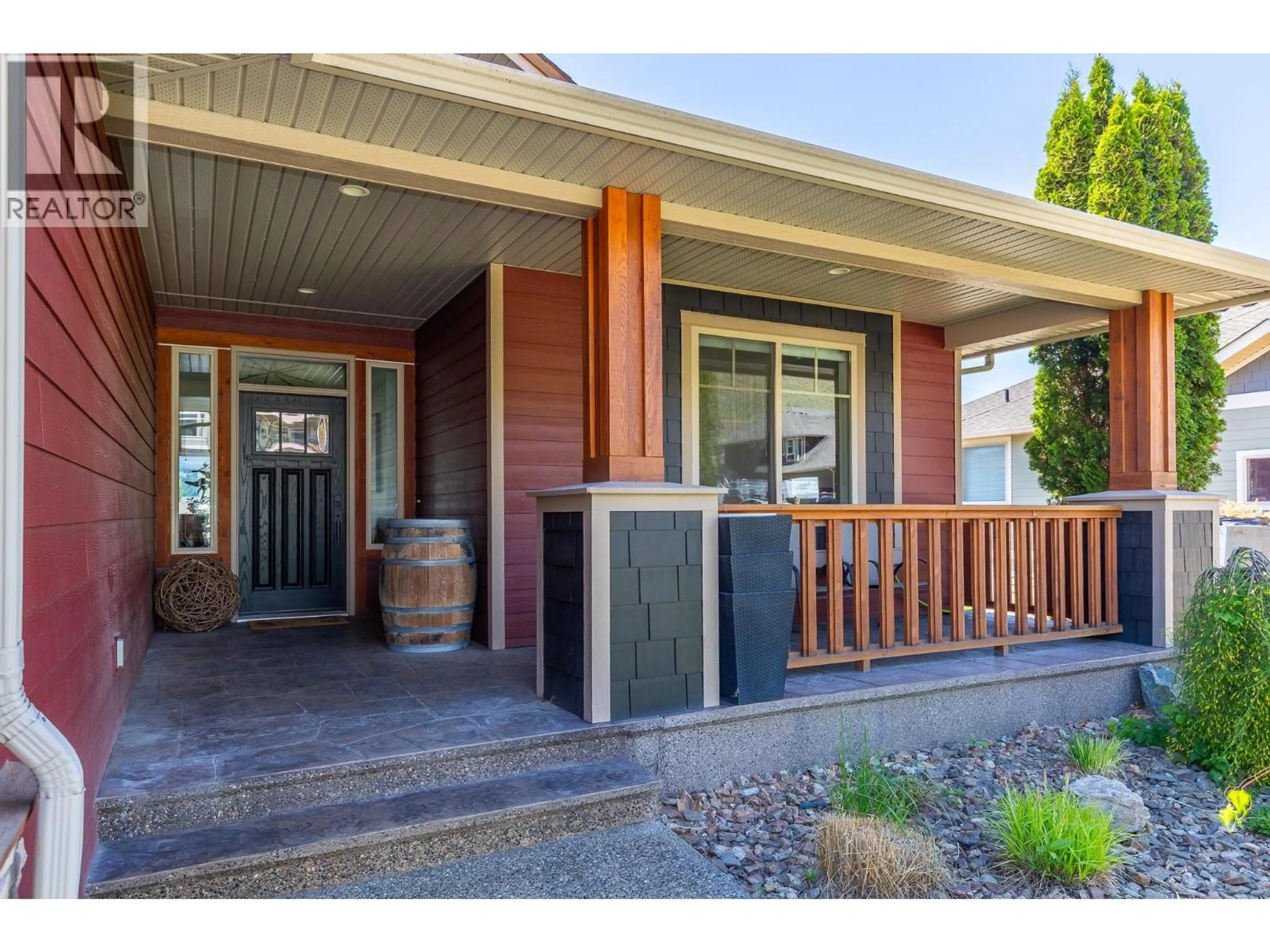 Indoor entryway for 514 MT. TANNER PLACE, Coldstream British Columbia V1B4A8