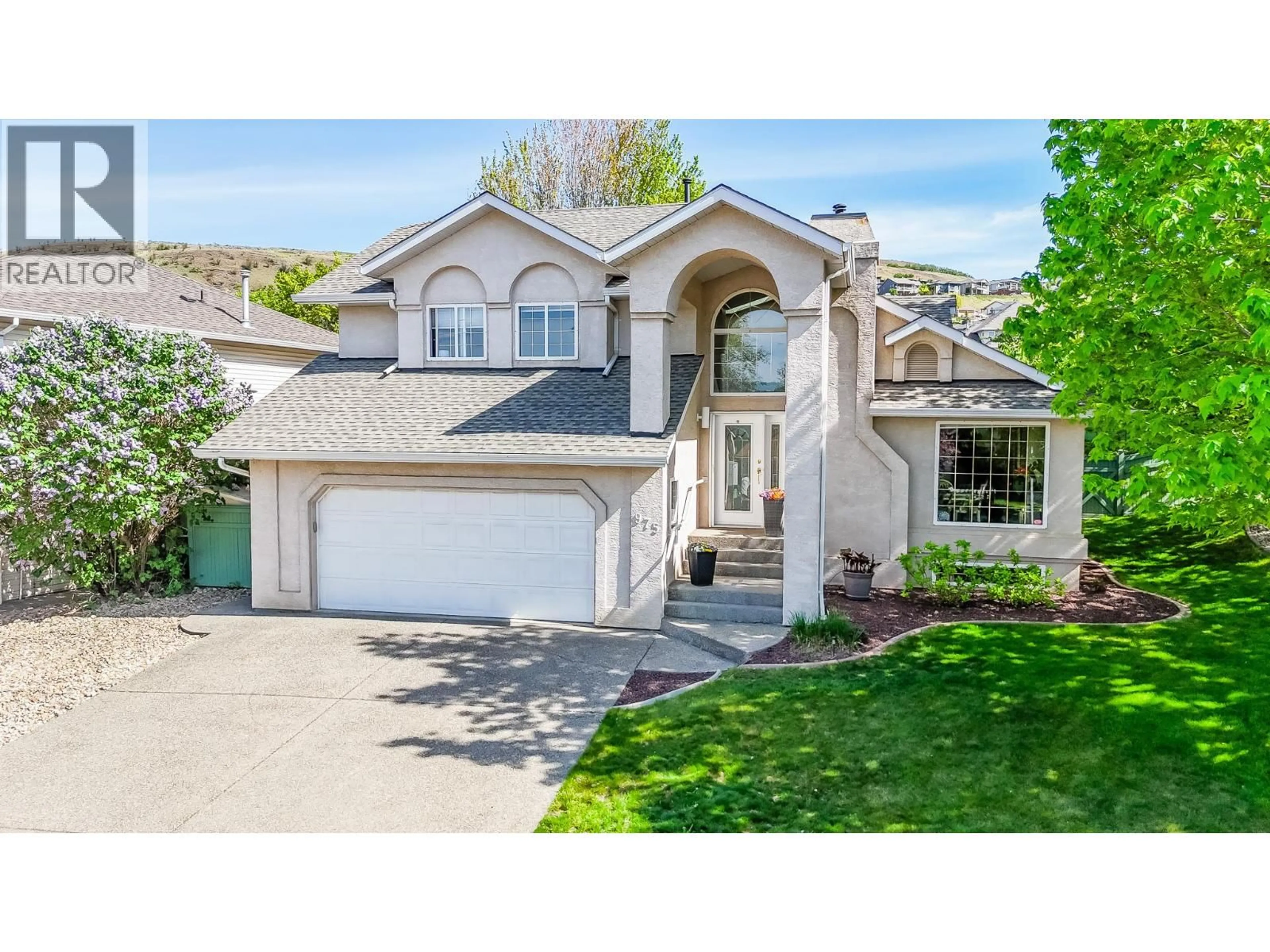 Home with vinyl exterior material, street for 975 MT BEAVEN COURT, Vernon British Columbia V1B2Y8