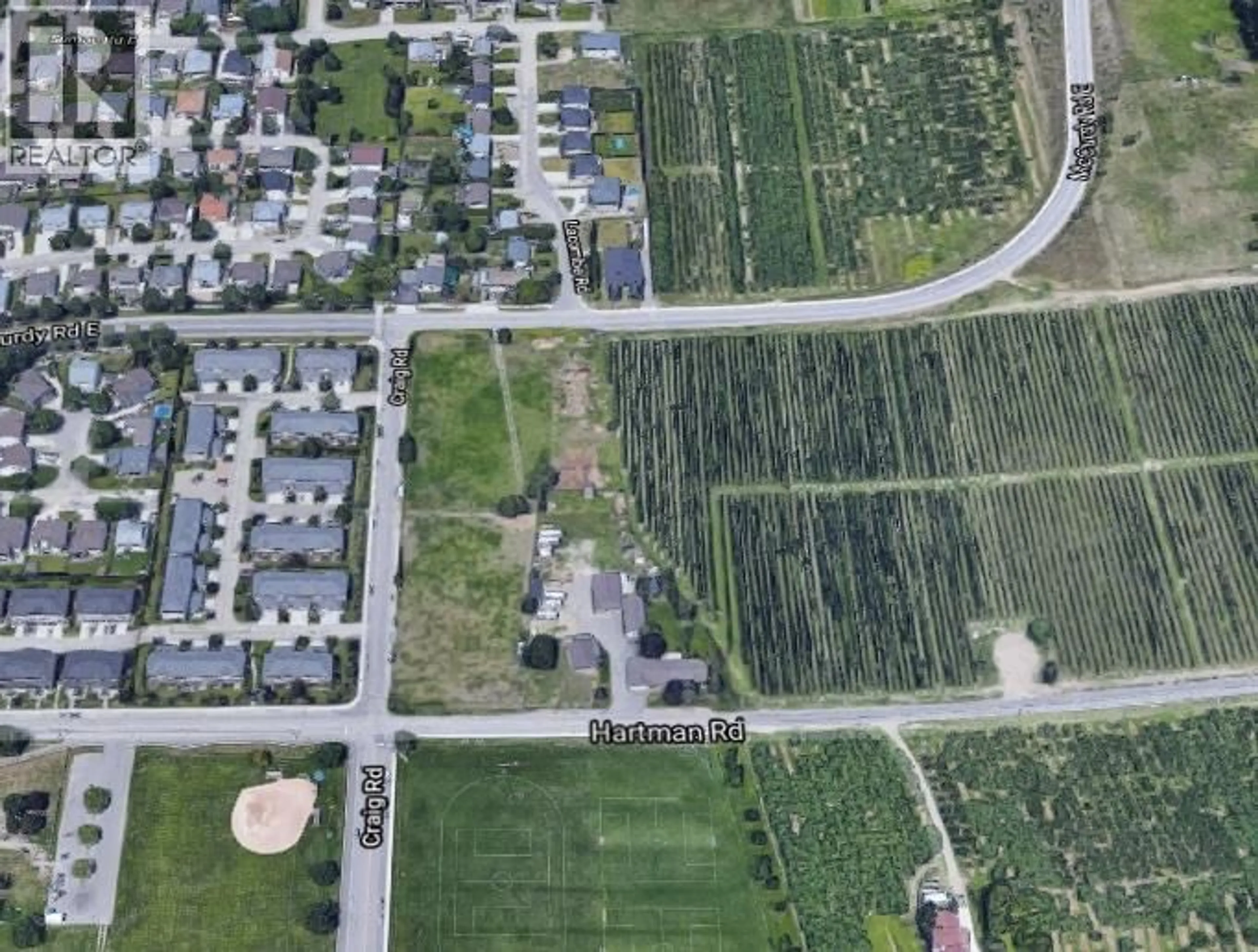 A pic from outside/outdoor area/front of a property/back of a property/a pic from drone, street for 622 HARTMAN ROAD, Kelowna British Columbia V1X4V2