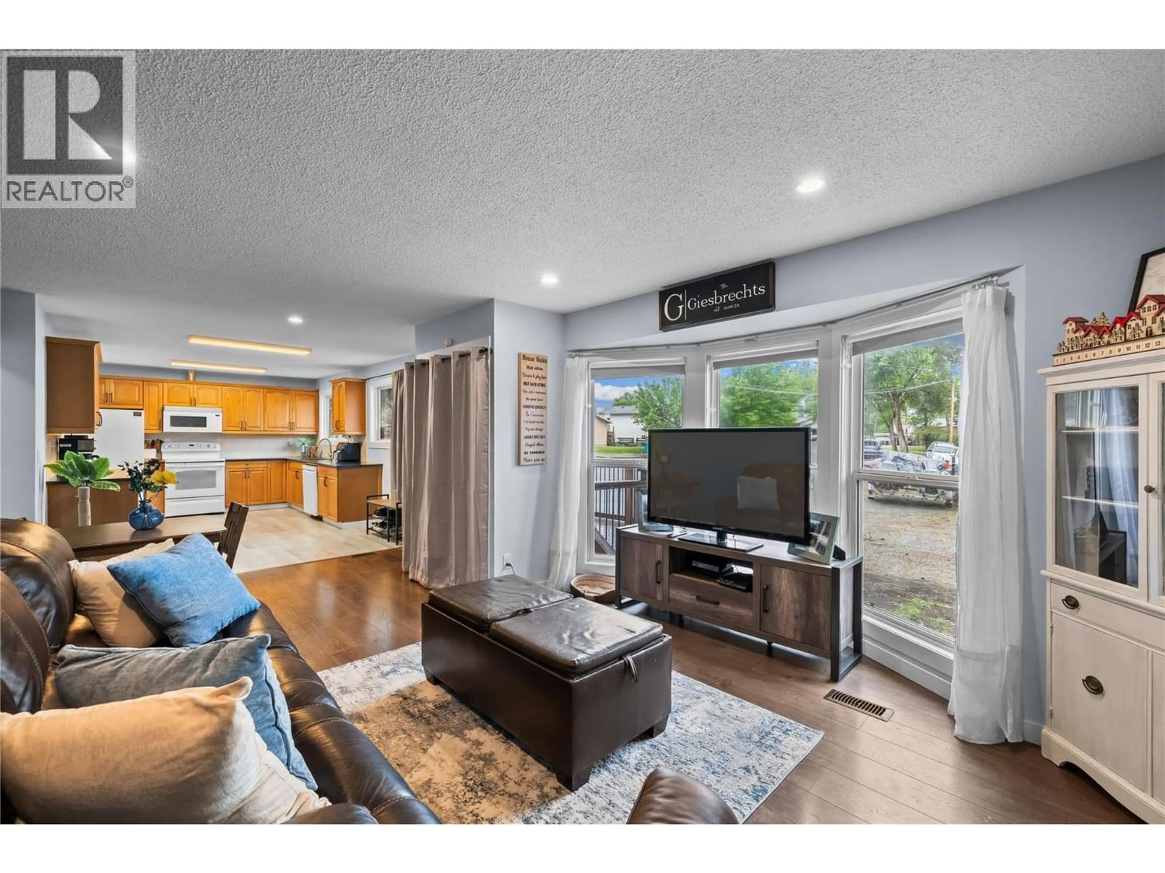 Unknown for 730 CUPAR ROAD, Kelowna British Columbia V1X1R6