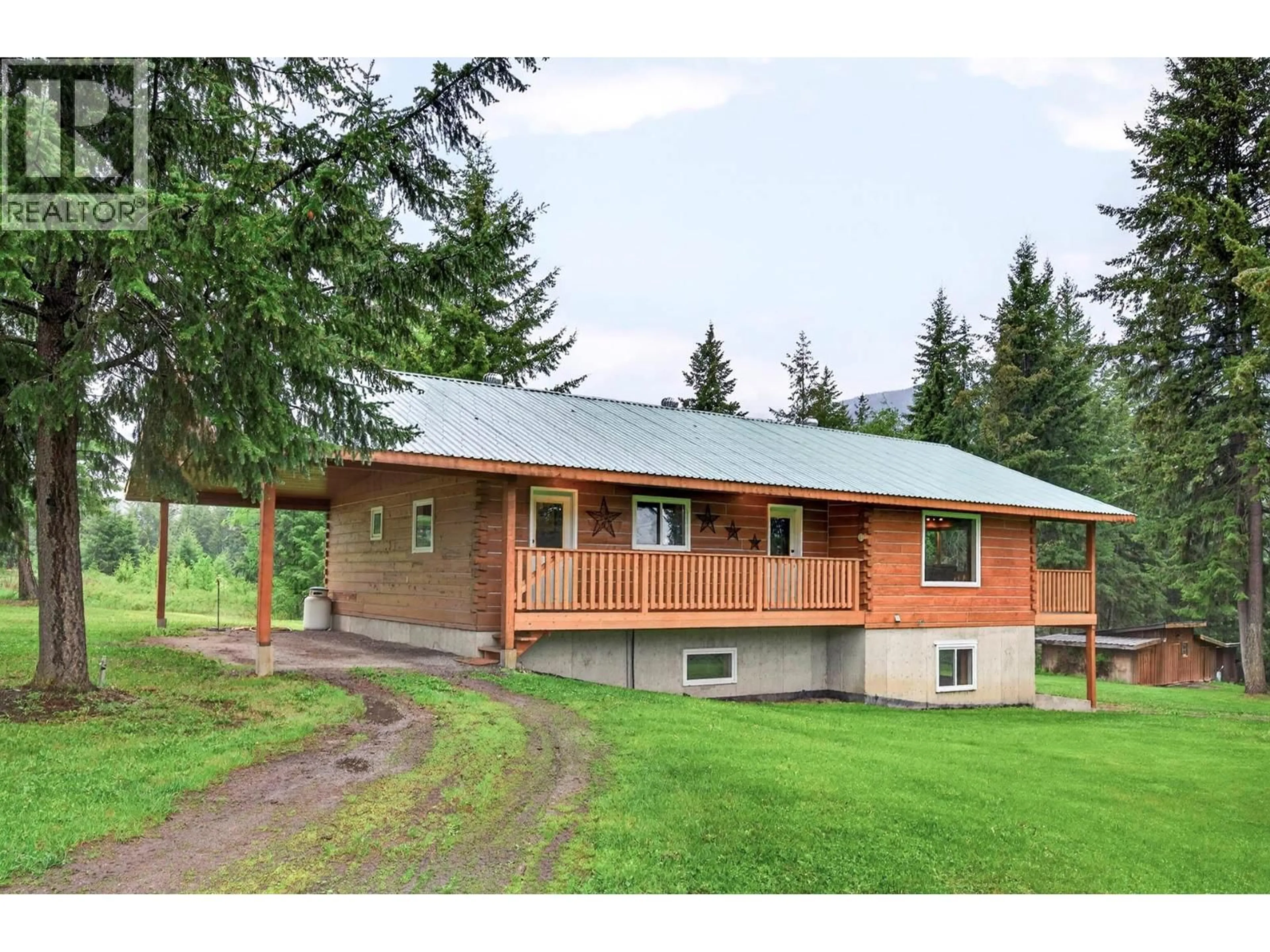 Home with vinyl exterior material, unknown for 2496 PYE ROAD, Clearwater British Columbia V0E3A0