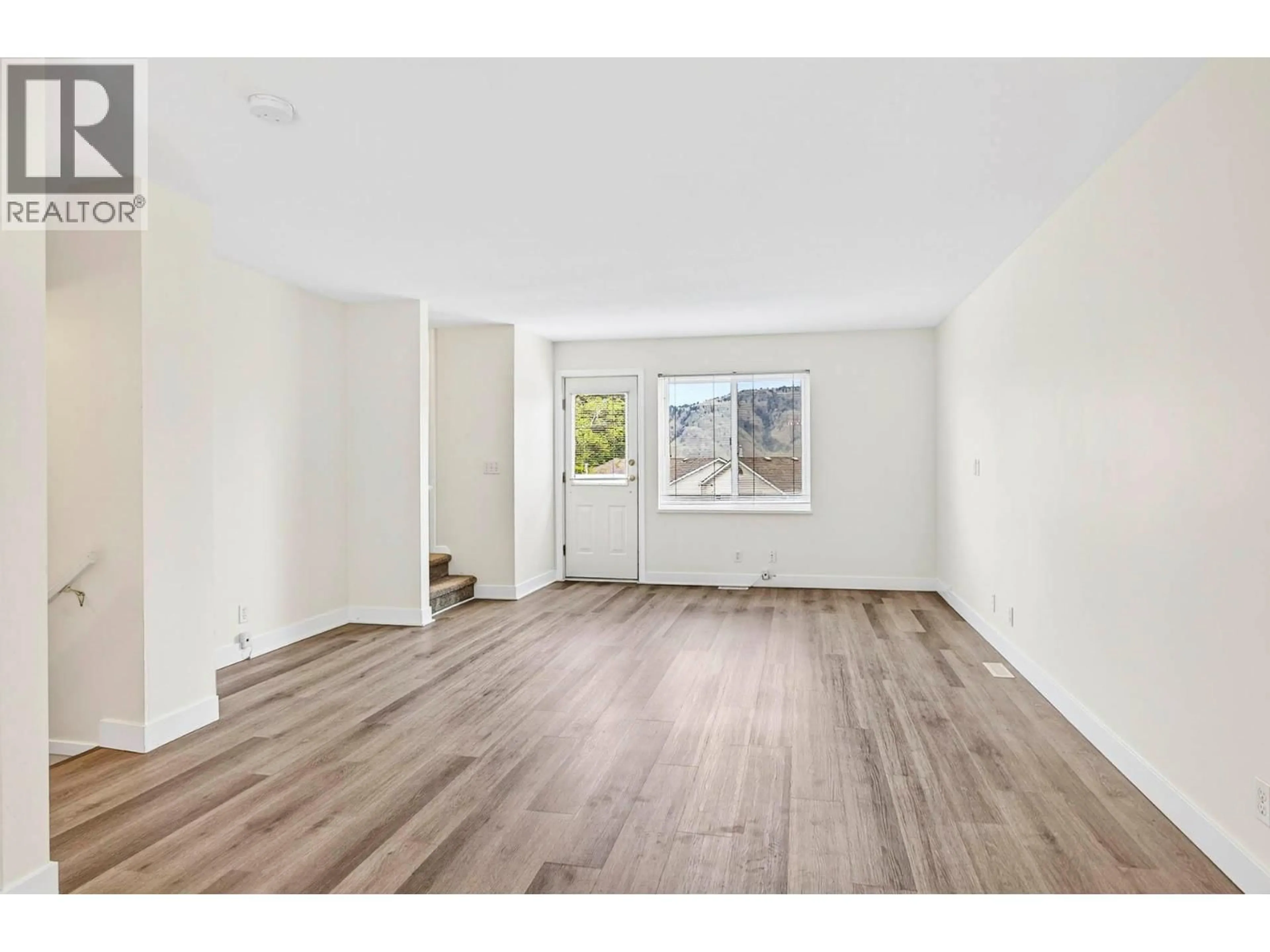 A pic of a room for 15 - 2050 QU'APPELLE BOULEVARD, Kamloops British Columbia V2E2R4