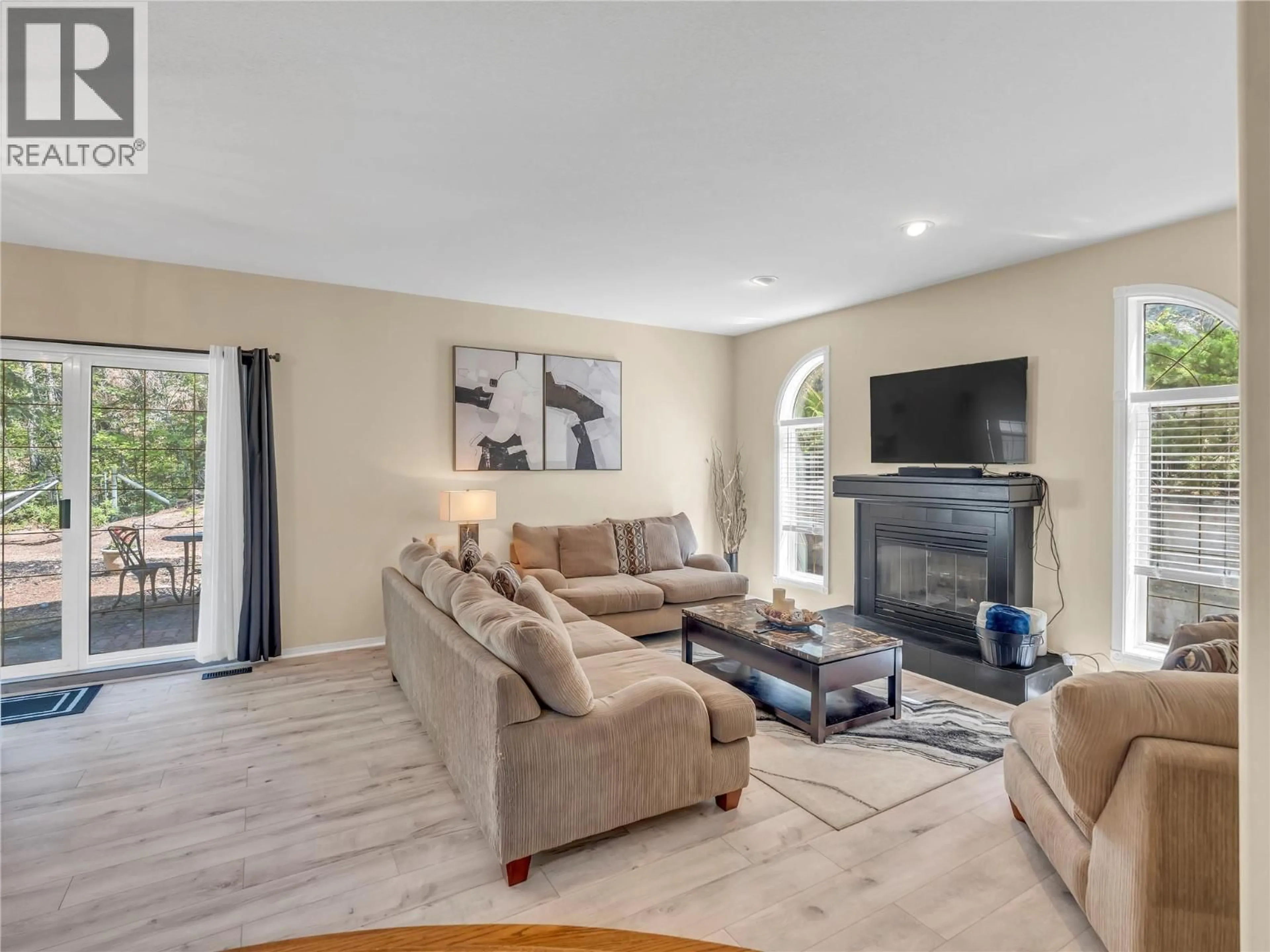 Open concept kitchen, unknown for 3257 JUNIPER DRIVE, Naramata British Columbia V0H1N1