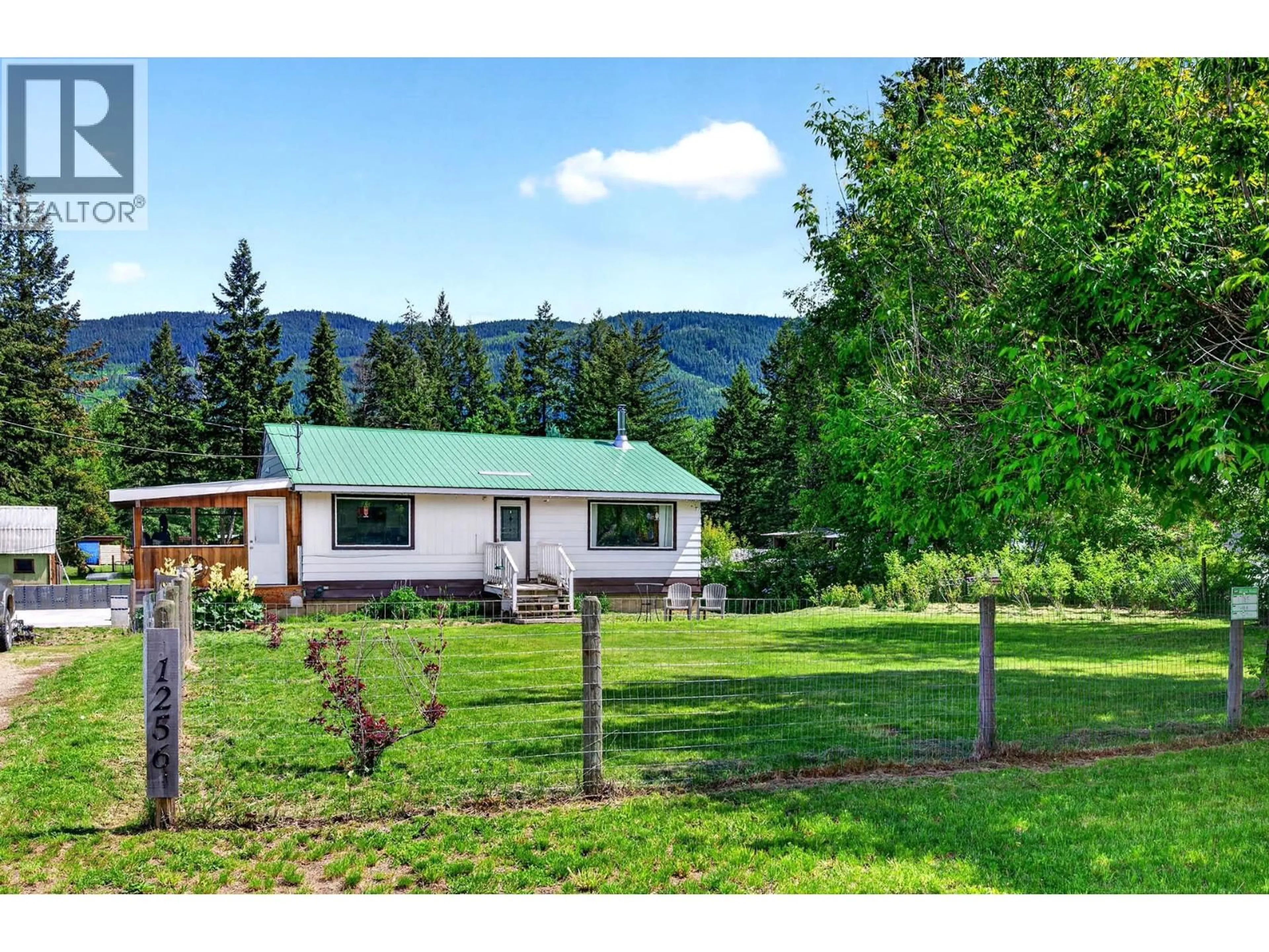 A pic from outside/outdoor area/front of a property/back of a property/a pic from drone, mountain view for 1256 HERN ROAD, Clearwater British Columbia V0E1N2