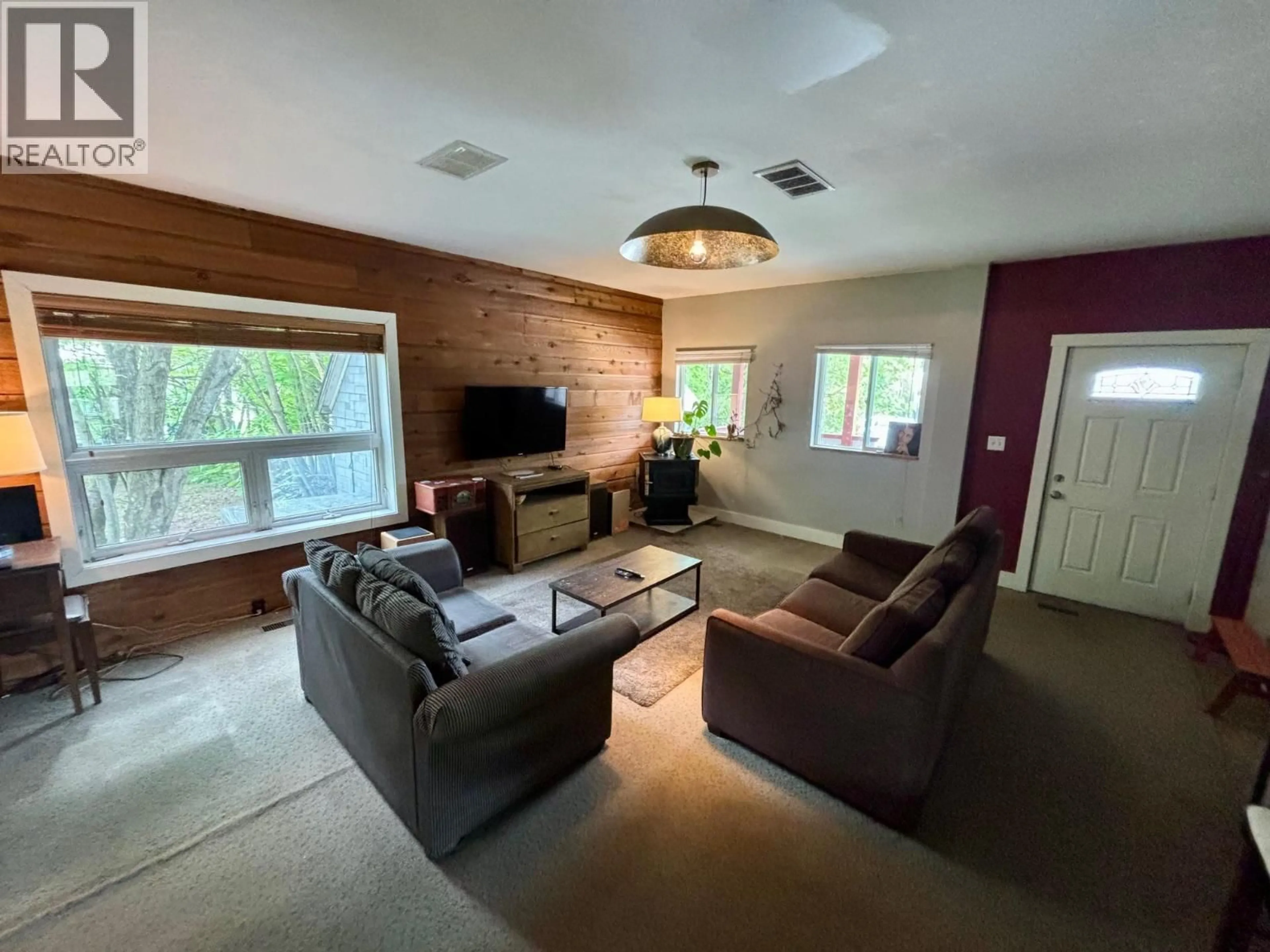 Living room with furniture, unknown for 408 THIRD STREET WEST, Revelstoke British Columbia V0E2S0