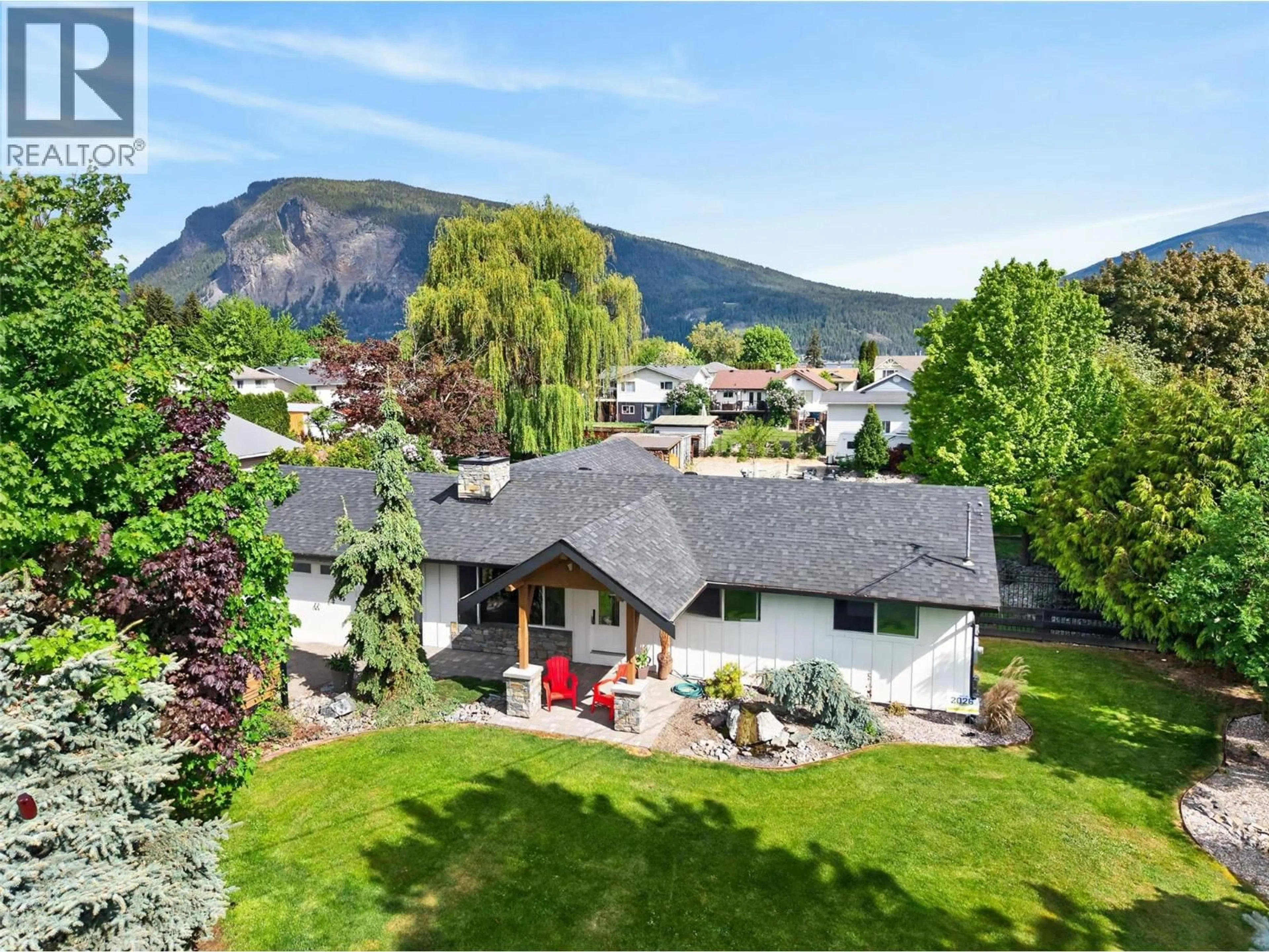 A pic from outside/outdoor area/front of a property/back of a property/a pic from drone, mountain view for 5421 71 AVENUE NORTHEAST, Salmon Arm British Columbia V0E1K0