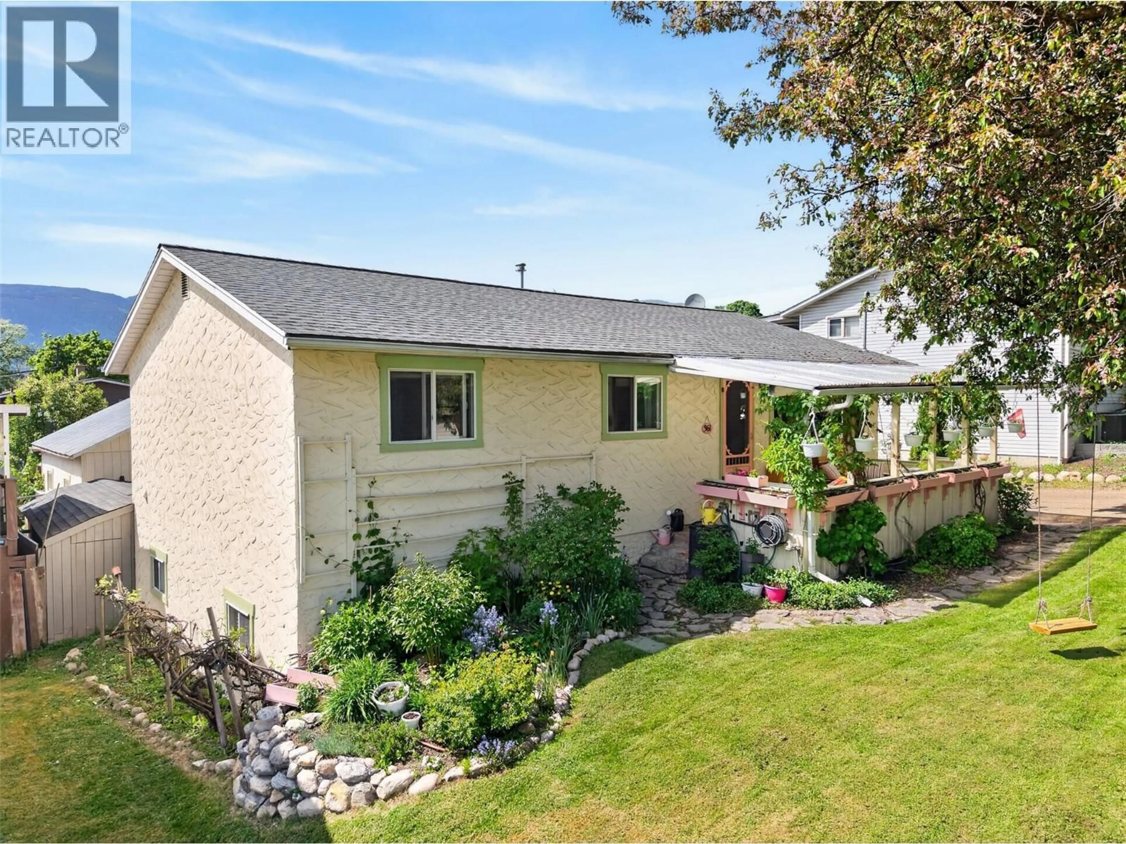 A pic from outside/outdoor area/front of a property/back of a property/a pic from drone, street for 361 2 STREET SOUTHEAST, Salmon Arm British Columbia V1E4H2