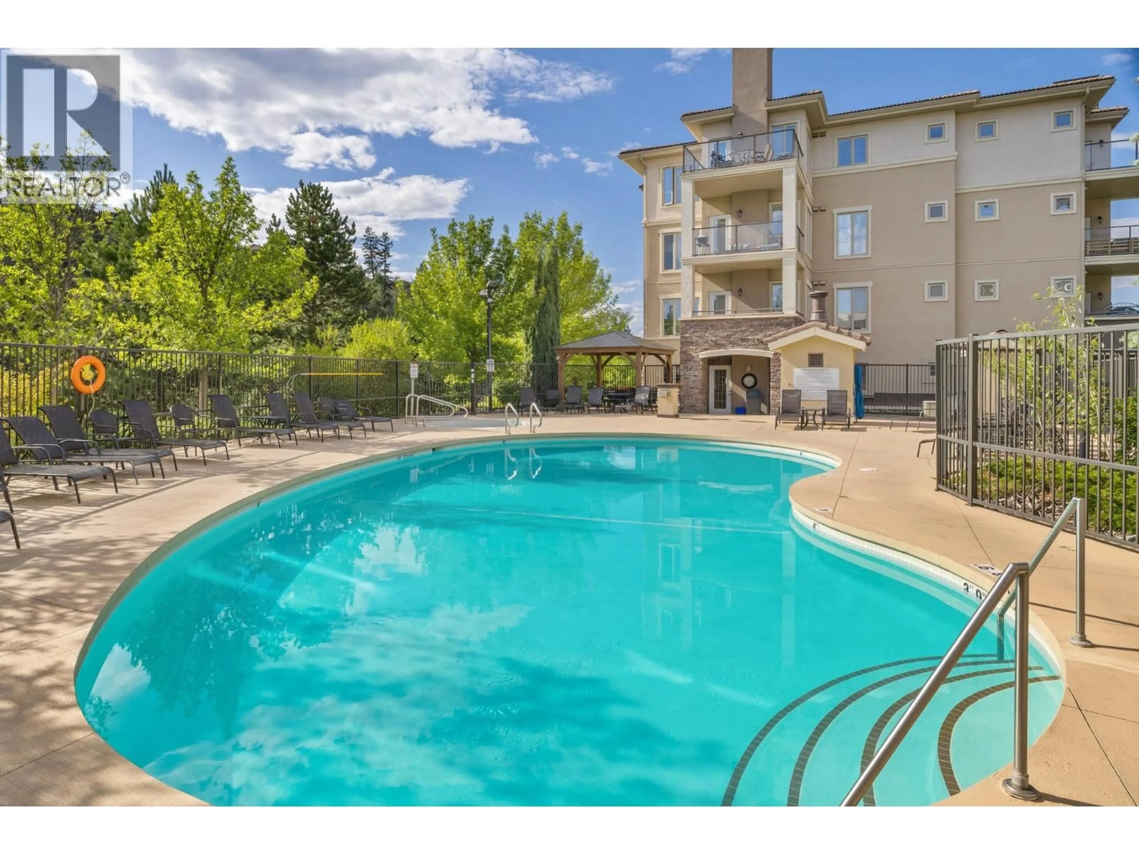 Pool for 1312 - 1875 COUNTRY CLUB DRIVE, Kelowna British Columbia V1V2W7