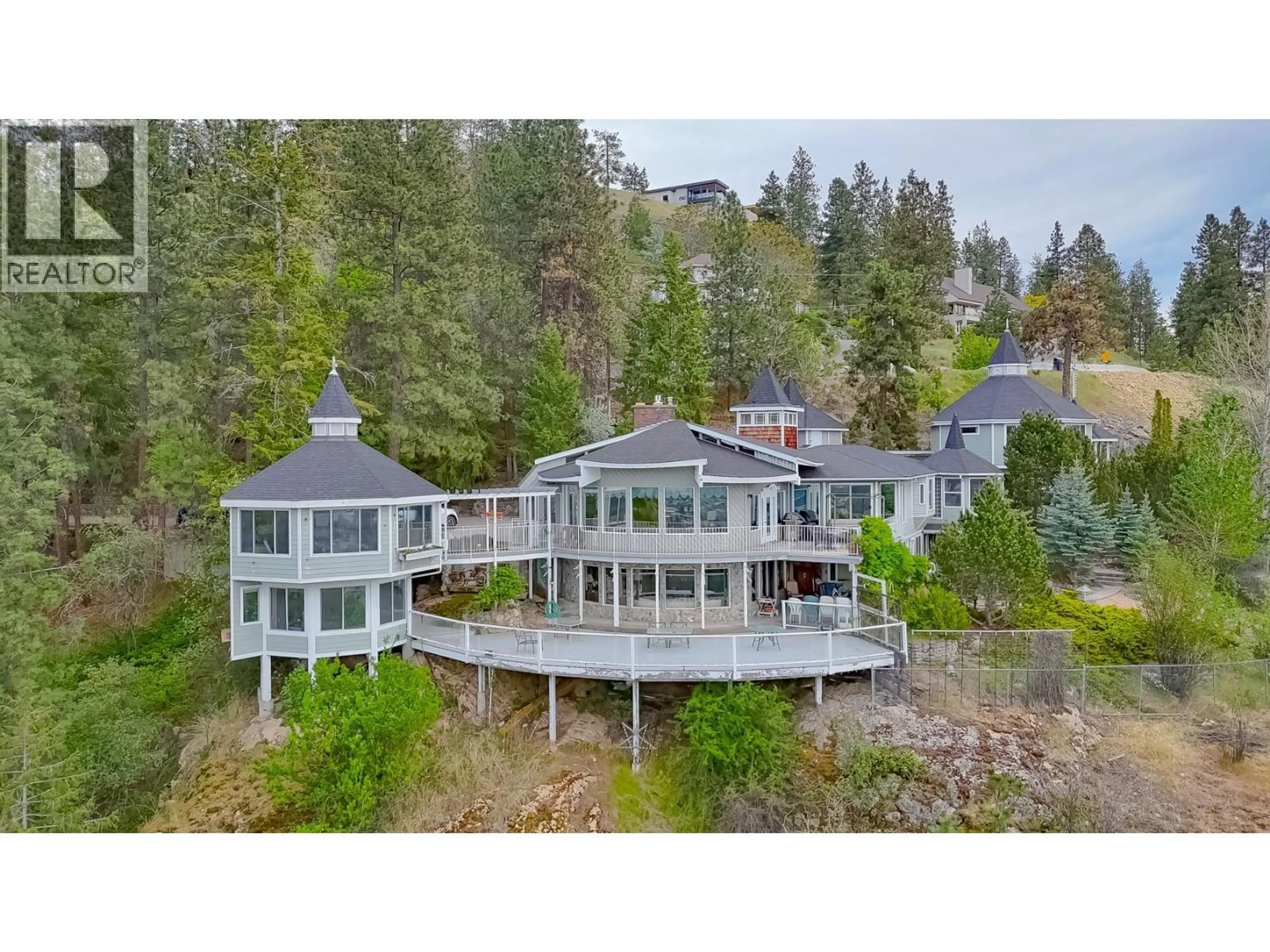 A pic from outside/outdoor area/front of a property/back of a property/a pic from drone, water/lake/river/ocean view for 3145 JUNIPER DRIVE, Penticton British Columbia V2A7Y1