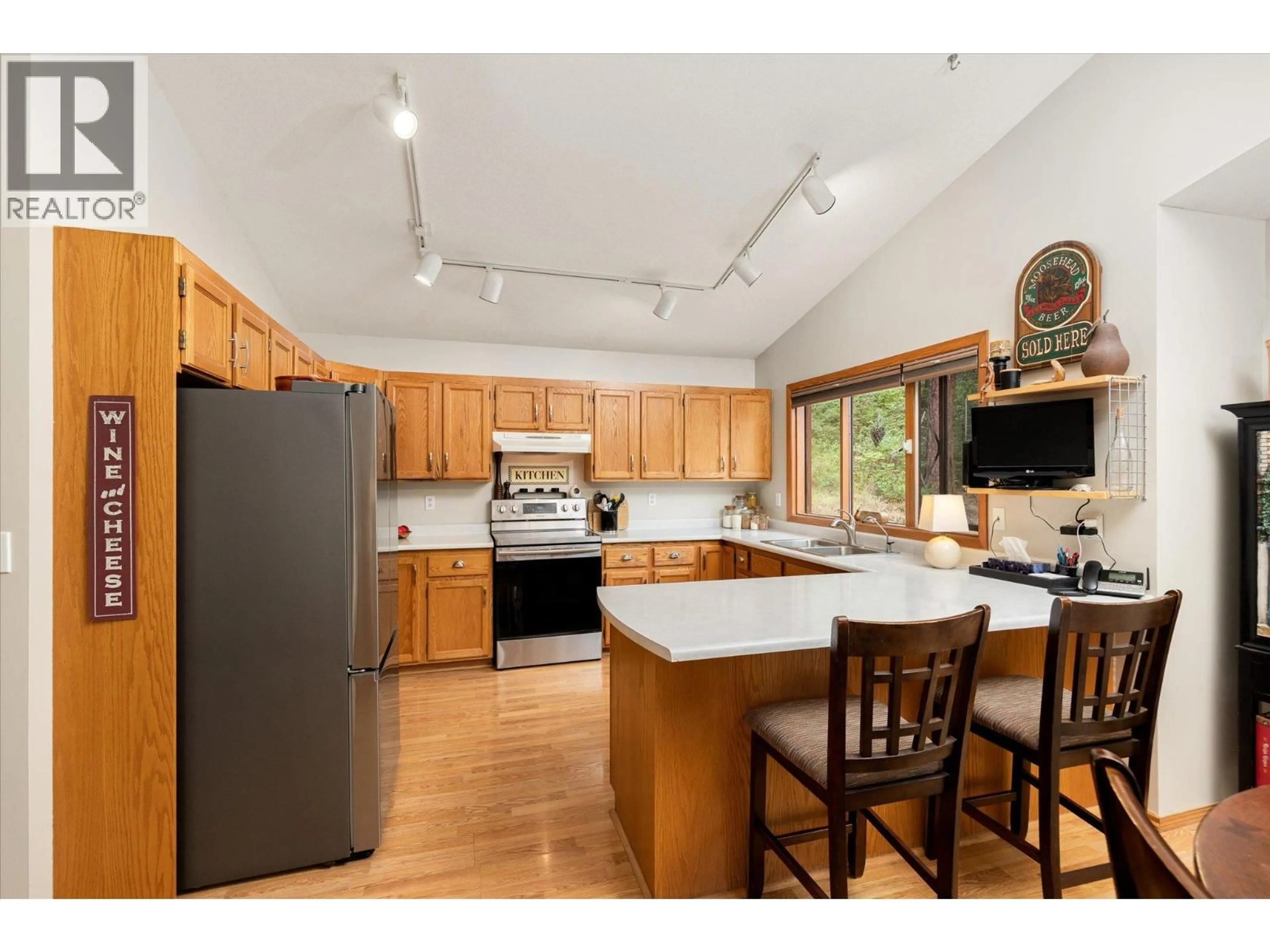 Open concept kitchen, unknown for 16455 COMMONAGE ROAD, Lake Country British Columbia V4V1B3