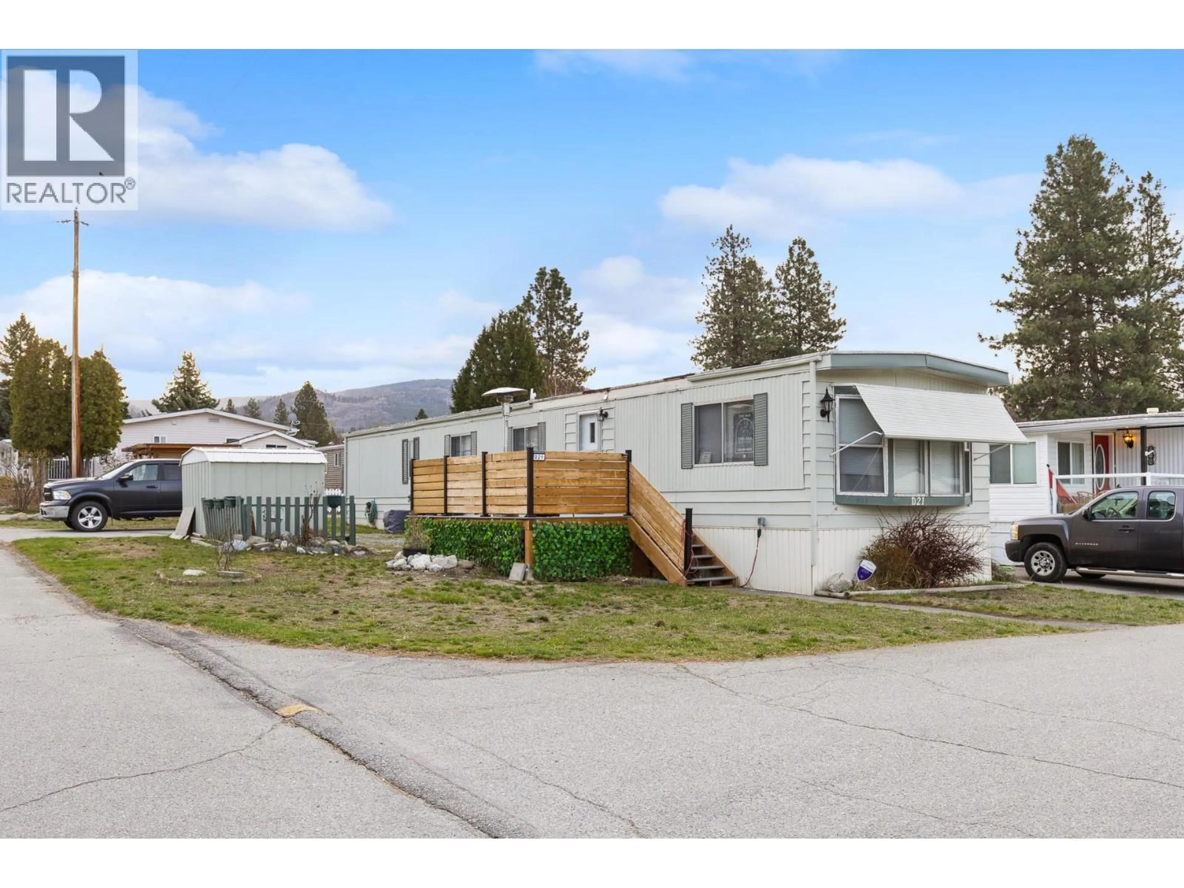 Home with vinyl exterior material, mountain view for 4505 MCLEAN CREEK ROAD, Okanagan Falls British Columbia V0H1R1