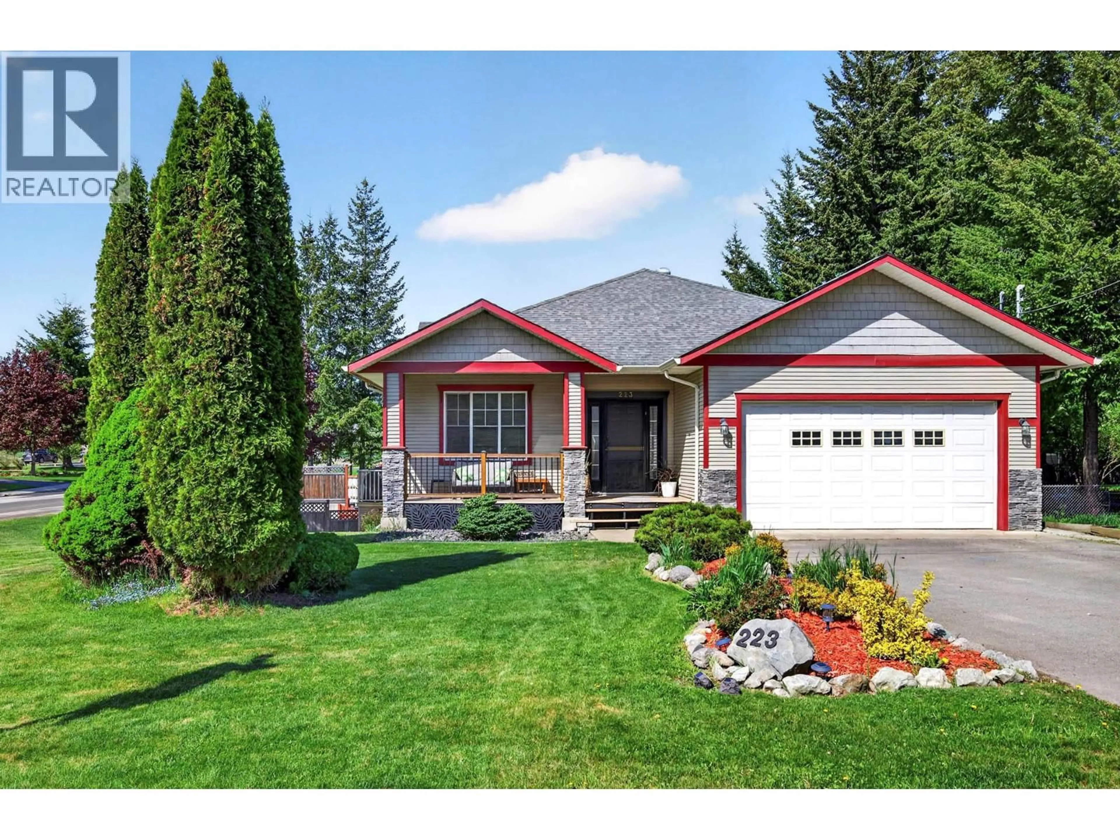 Home with vinyl exterior material, street for 223 MURTLE ROAD, Clearwater British Columbia V0E1N2