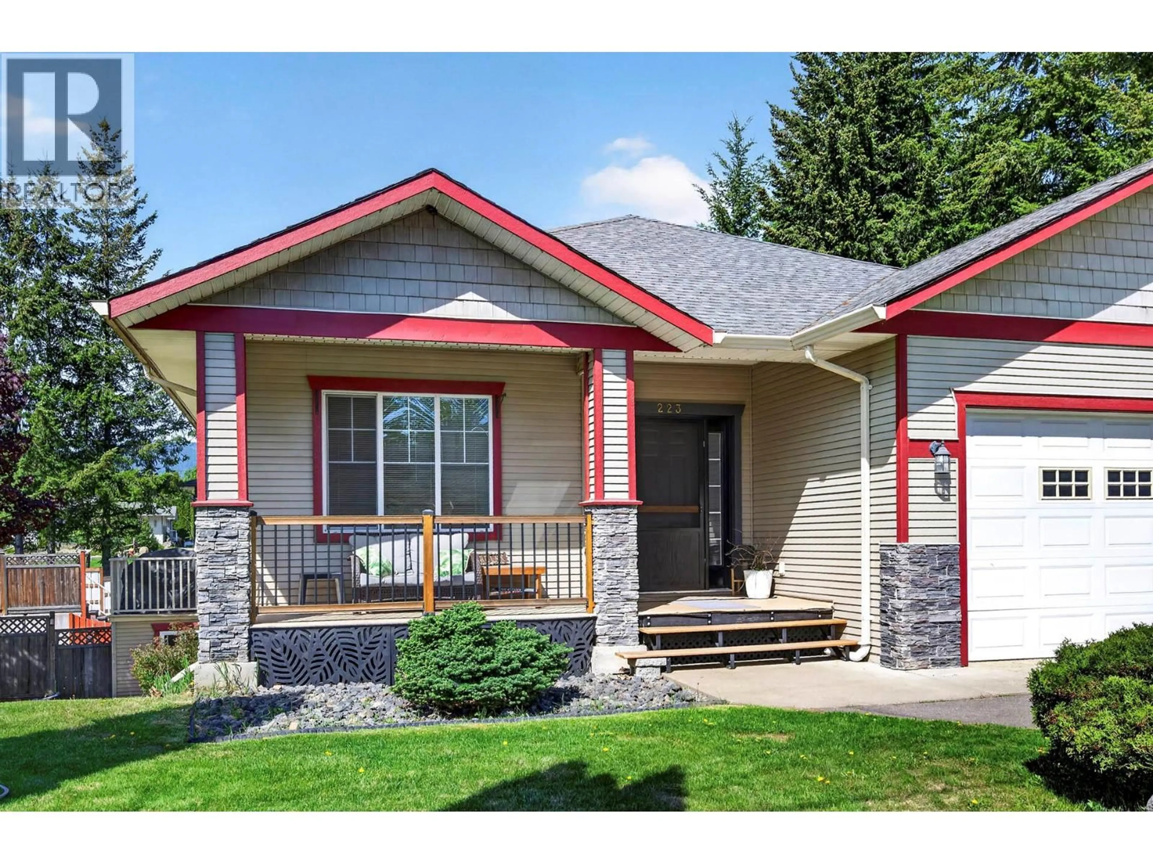 Home with vinyl exterior material, street for 223 MURTLE ROAD, Clearwater British Columbia V0E1N2