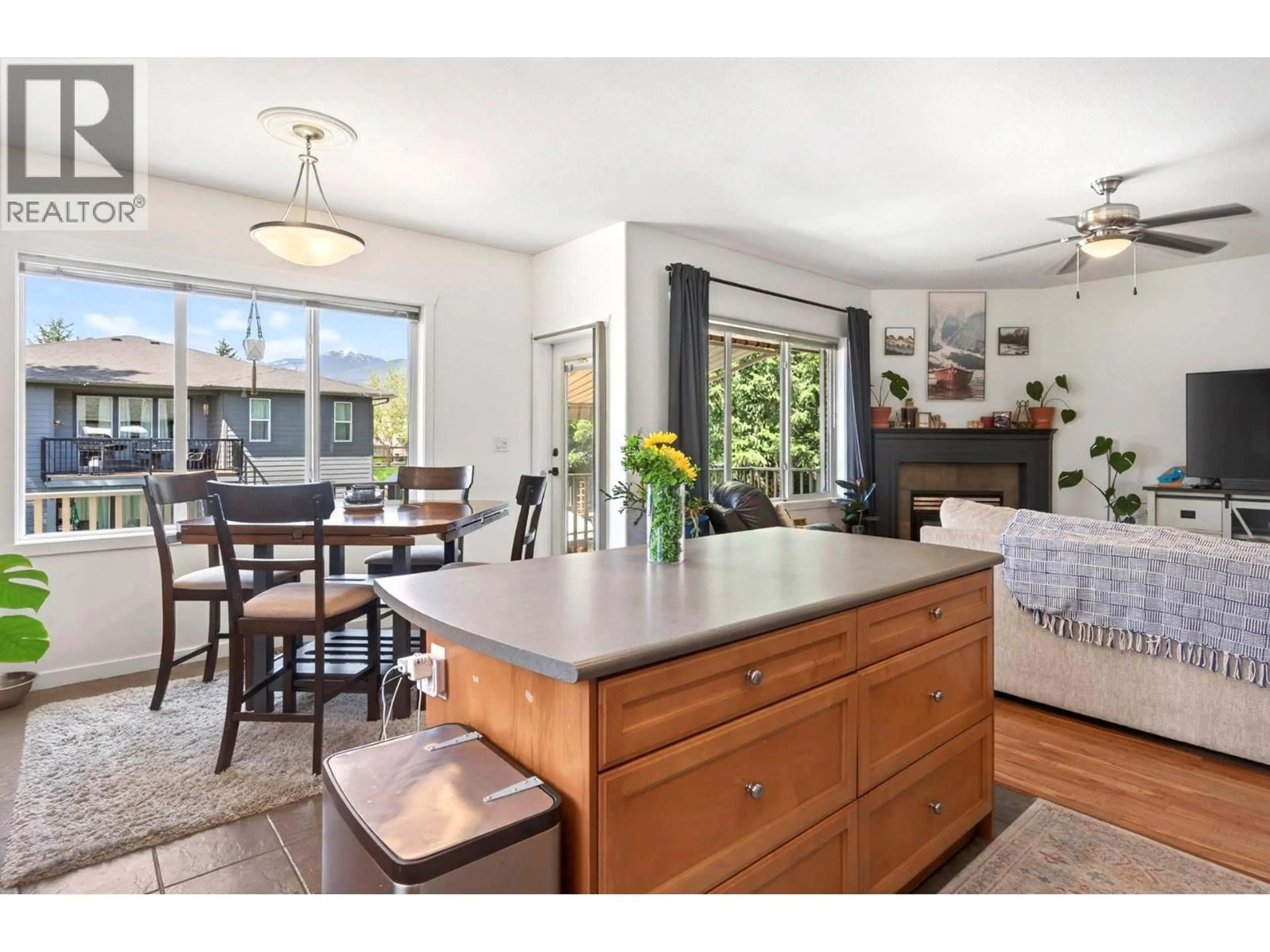 Open concept kitchen, ceramic/tile floor for 223 MURTLE ROAD, Clearwater British Columbia V0E1N2