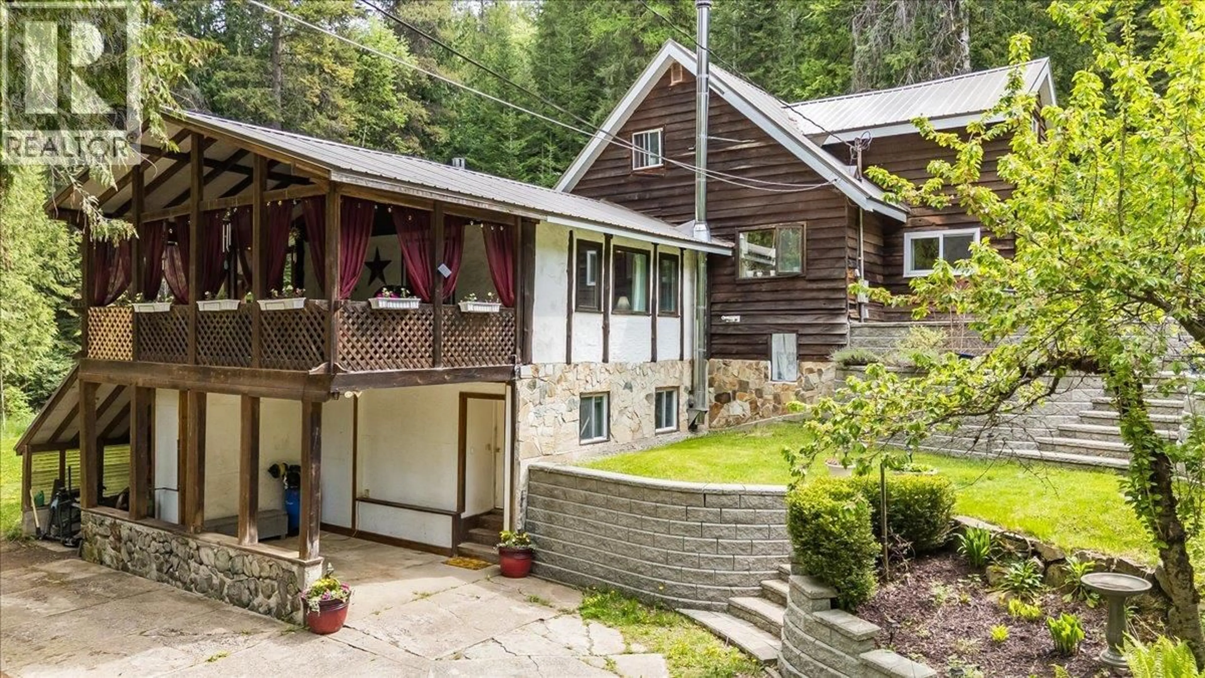 Unknown for 2280 OLD SALMO ROAD, Fruitvale British Columbia V0G1L1