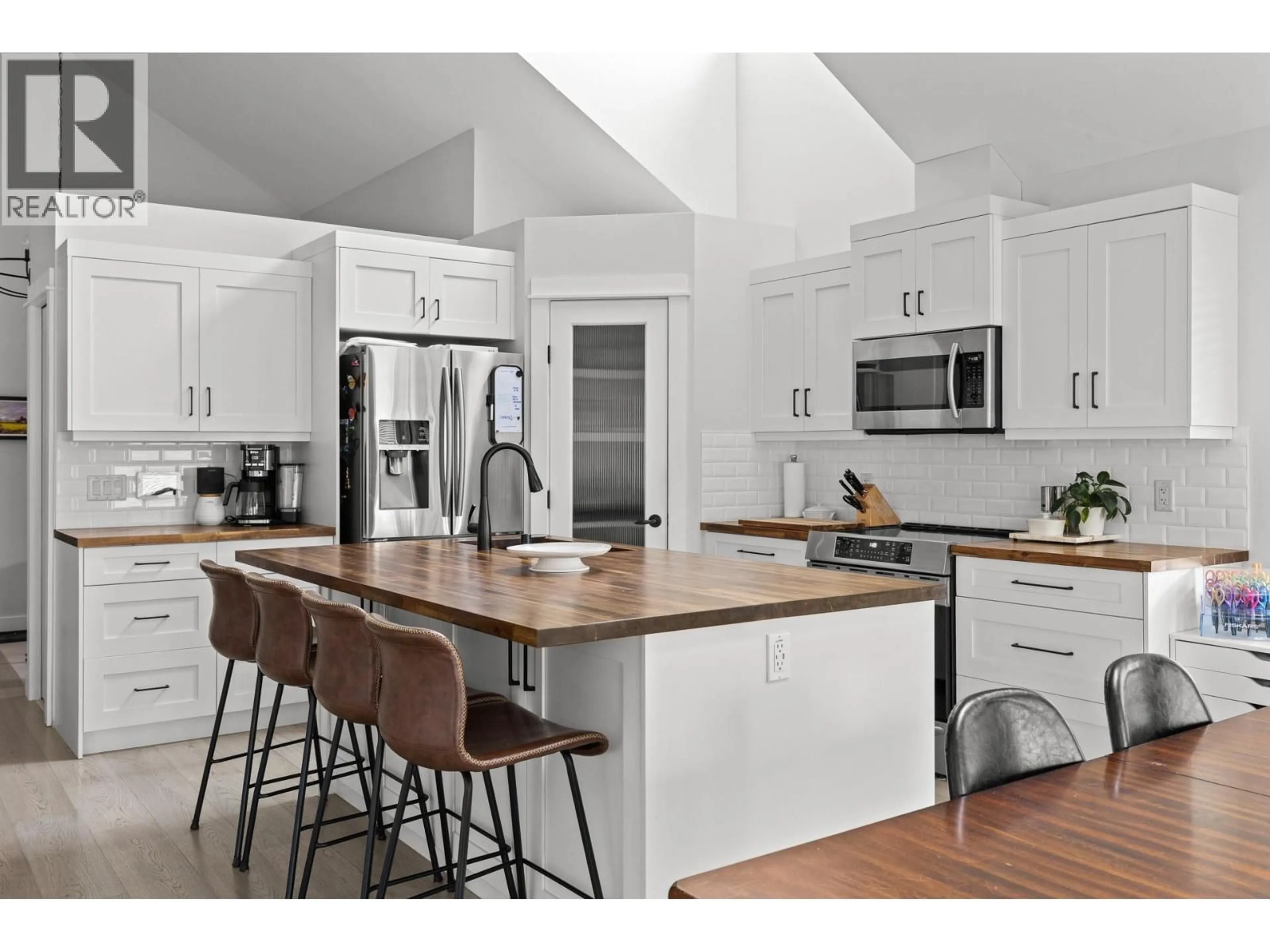 Open concept kitchen, unknown for 2079 SHELBY CRESCENT, West Kelowna British Columbia V4T3A9