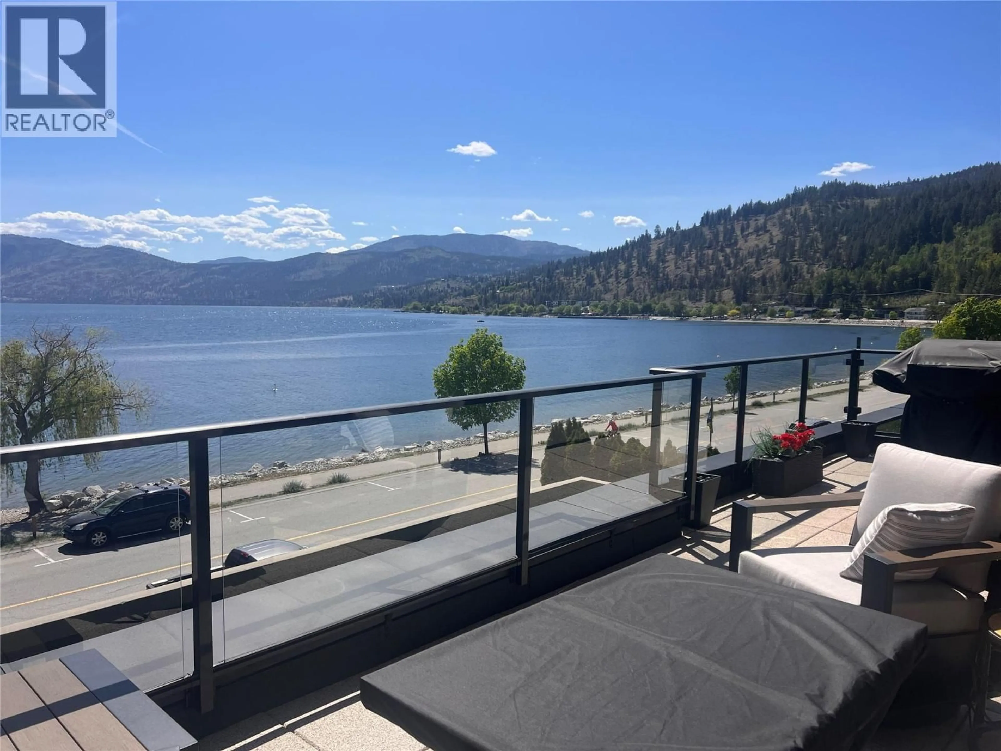 Patio, water/lake/river/ocean view for 305 - 4200 BEACH AVENUE, Peachland British Columbia V0H1X6
