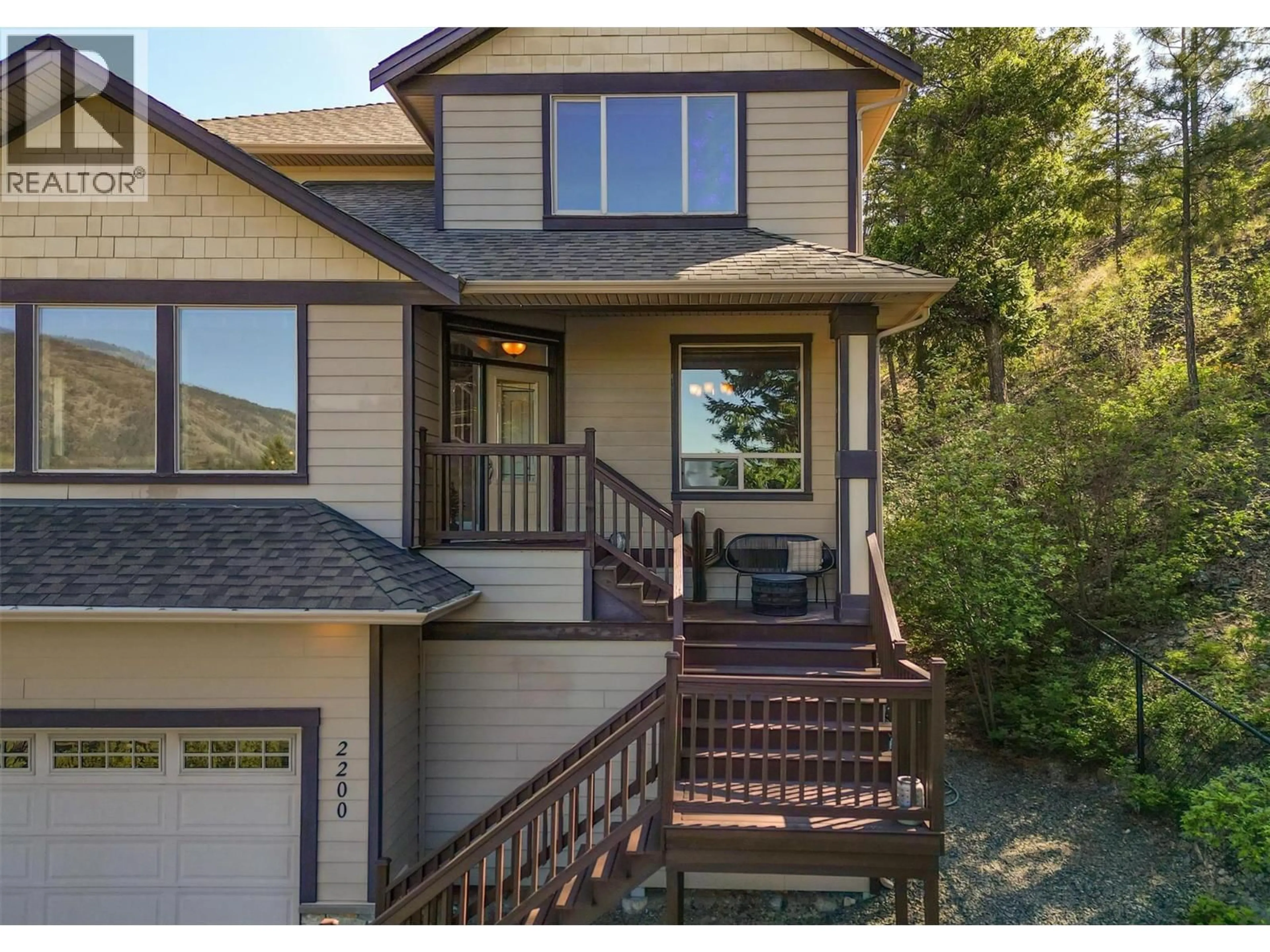 Home with vinyl exterior material, street for 2200 SUNVIEW DRIVE, West Kelowna British Columbia V1Z3X9