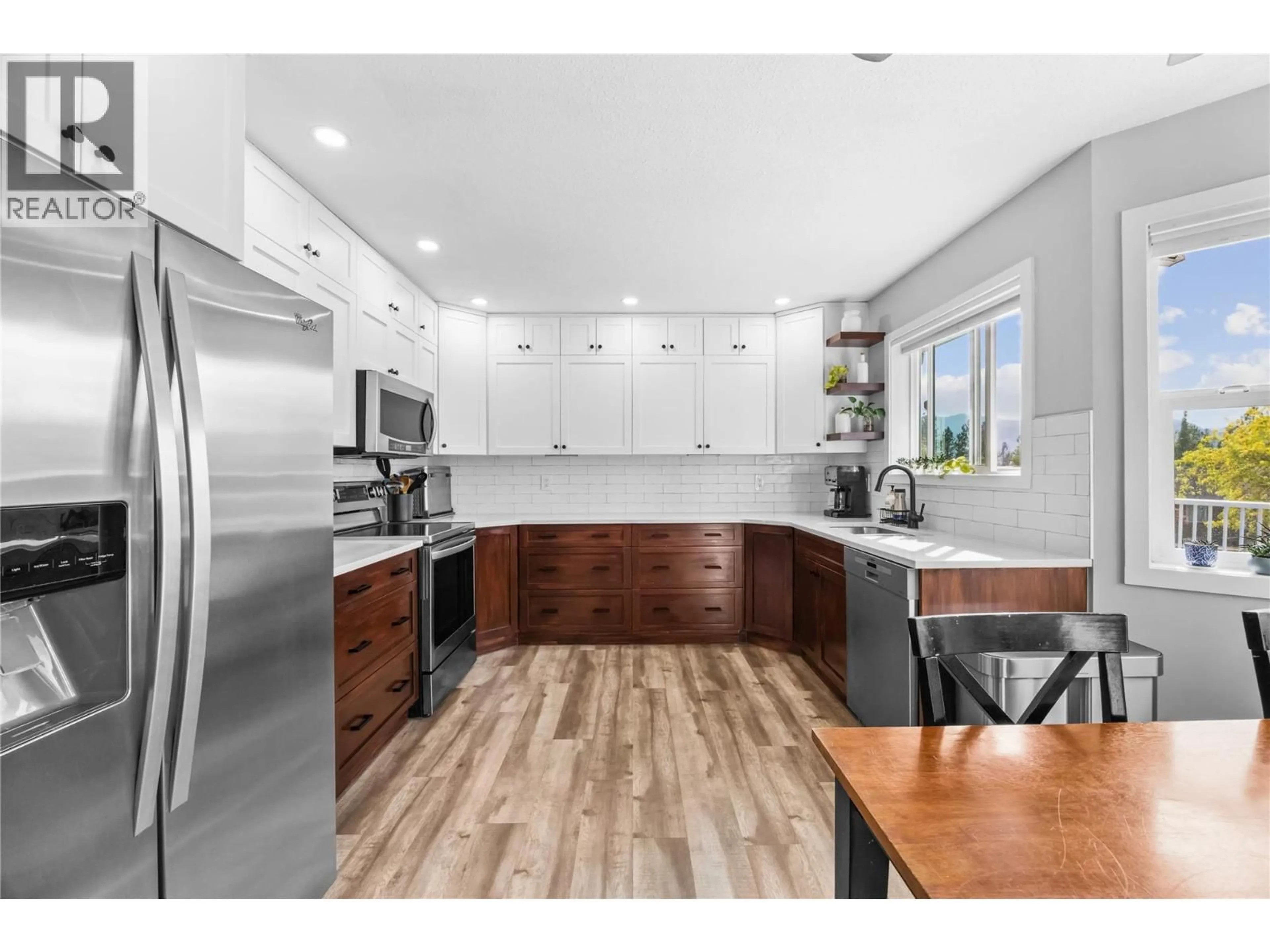 Open concept kitchen, unknown for 2520 EVERGREEN DRIVE, Penticton British Columbia V2A7Y2