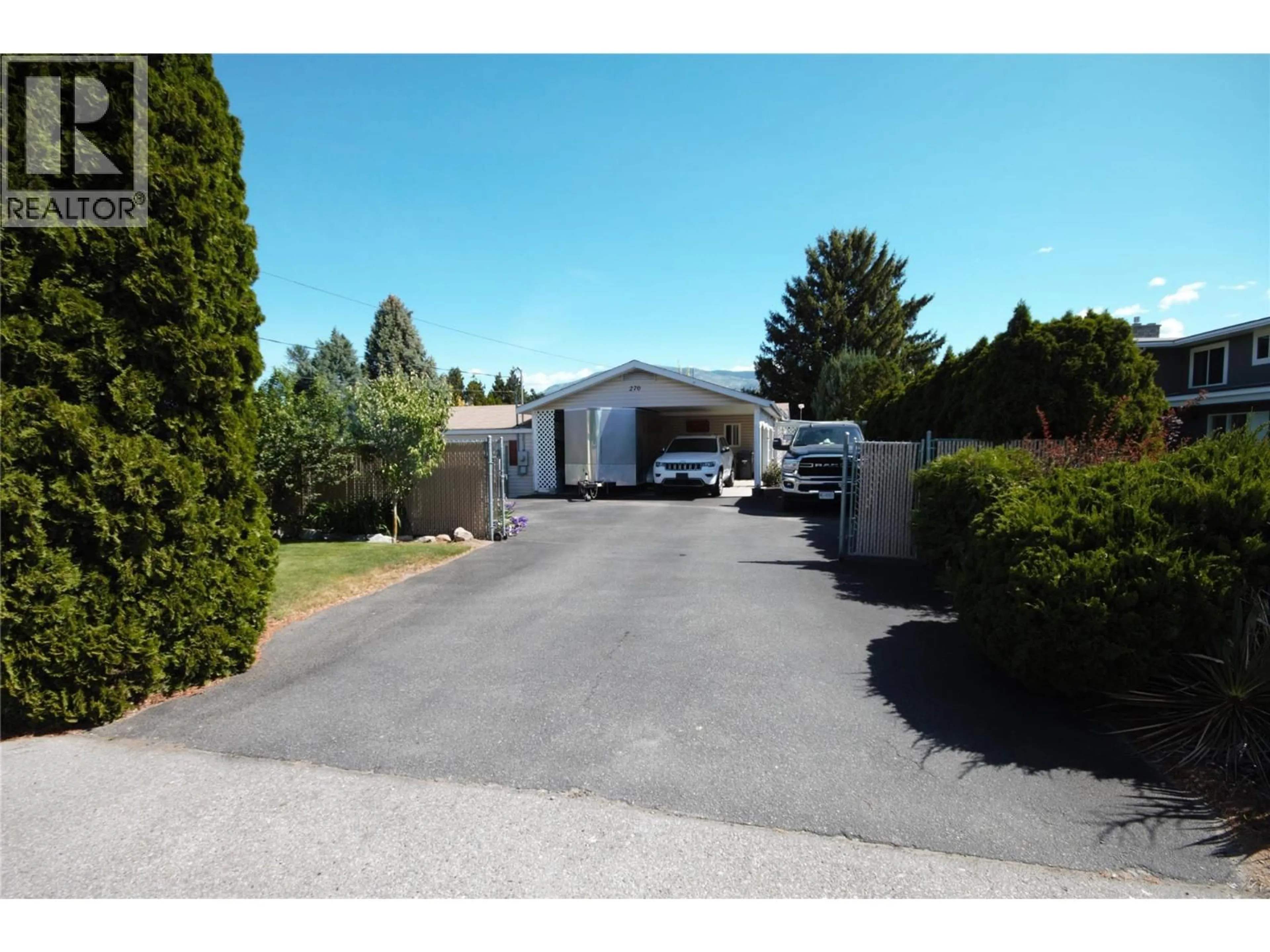 Indoor garage for 270 ROAD 2 OTHER, Oliver British Columbia V0H1T9
