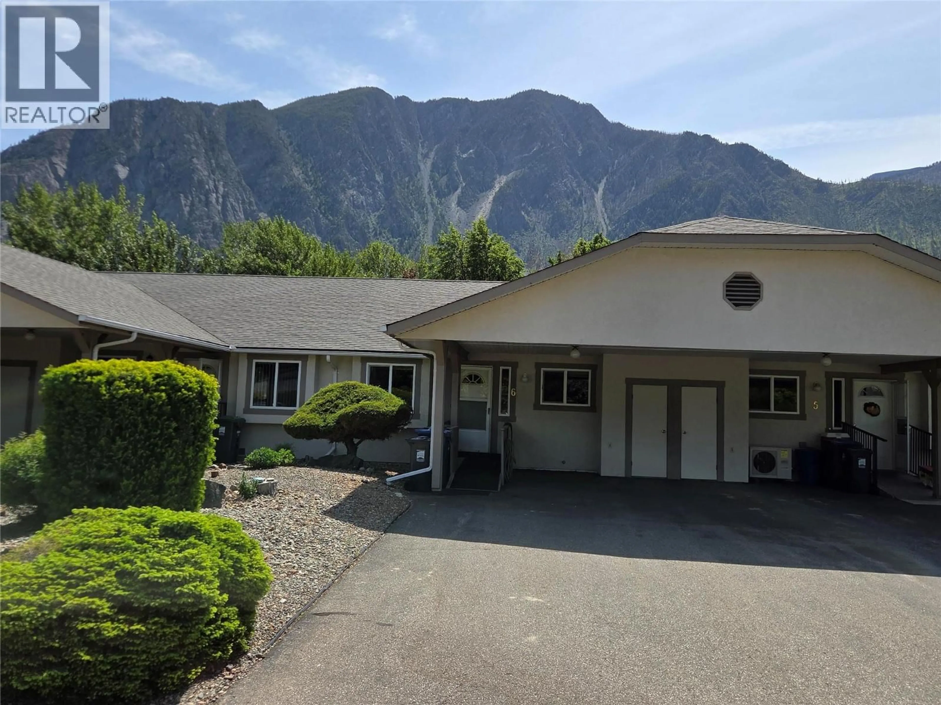 A pic from outside/outdoor area/front of a property/back of a property/a pic from drone, mountain view for 6 - 815 11TH AVENUE, Keremeos British Columbia V0X1N3