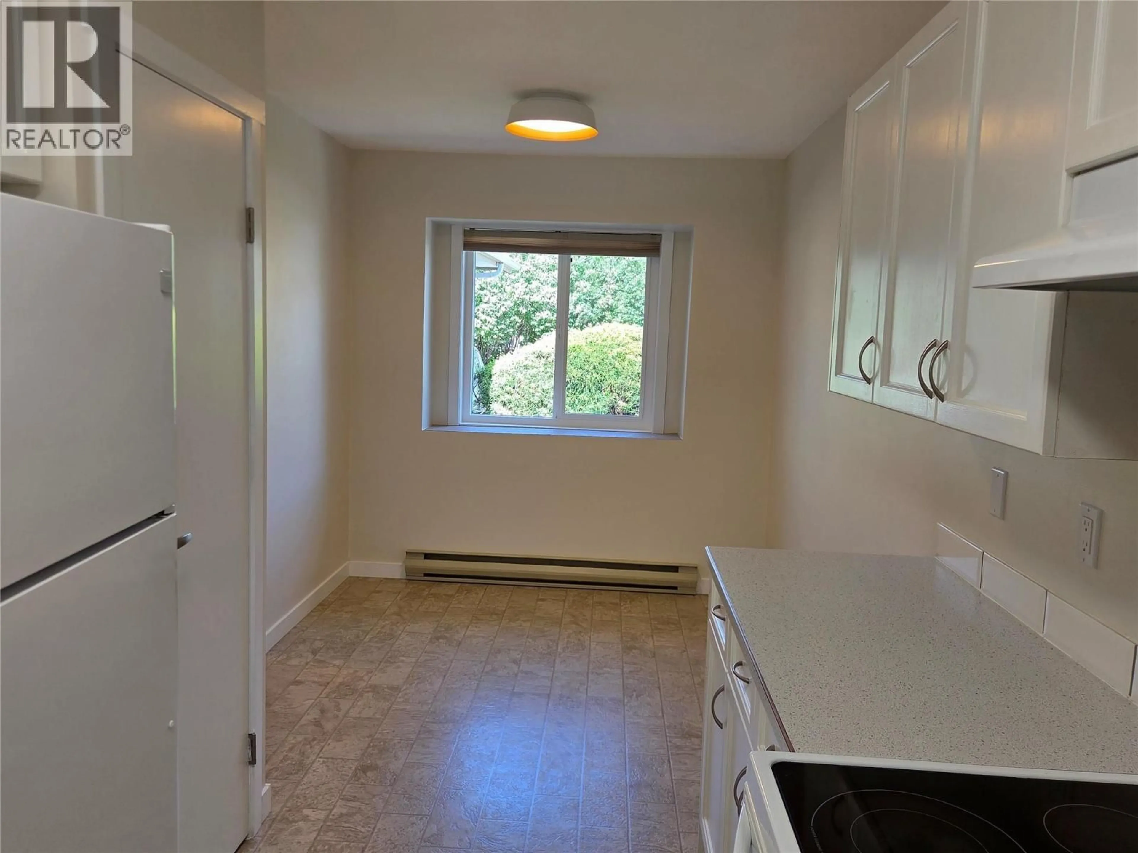 Standard kitchen, unknown for 6 - 815 11TH AVENUE, Keremeos British Columbia V0X1N3