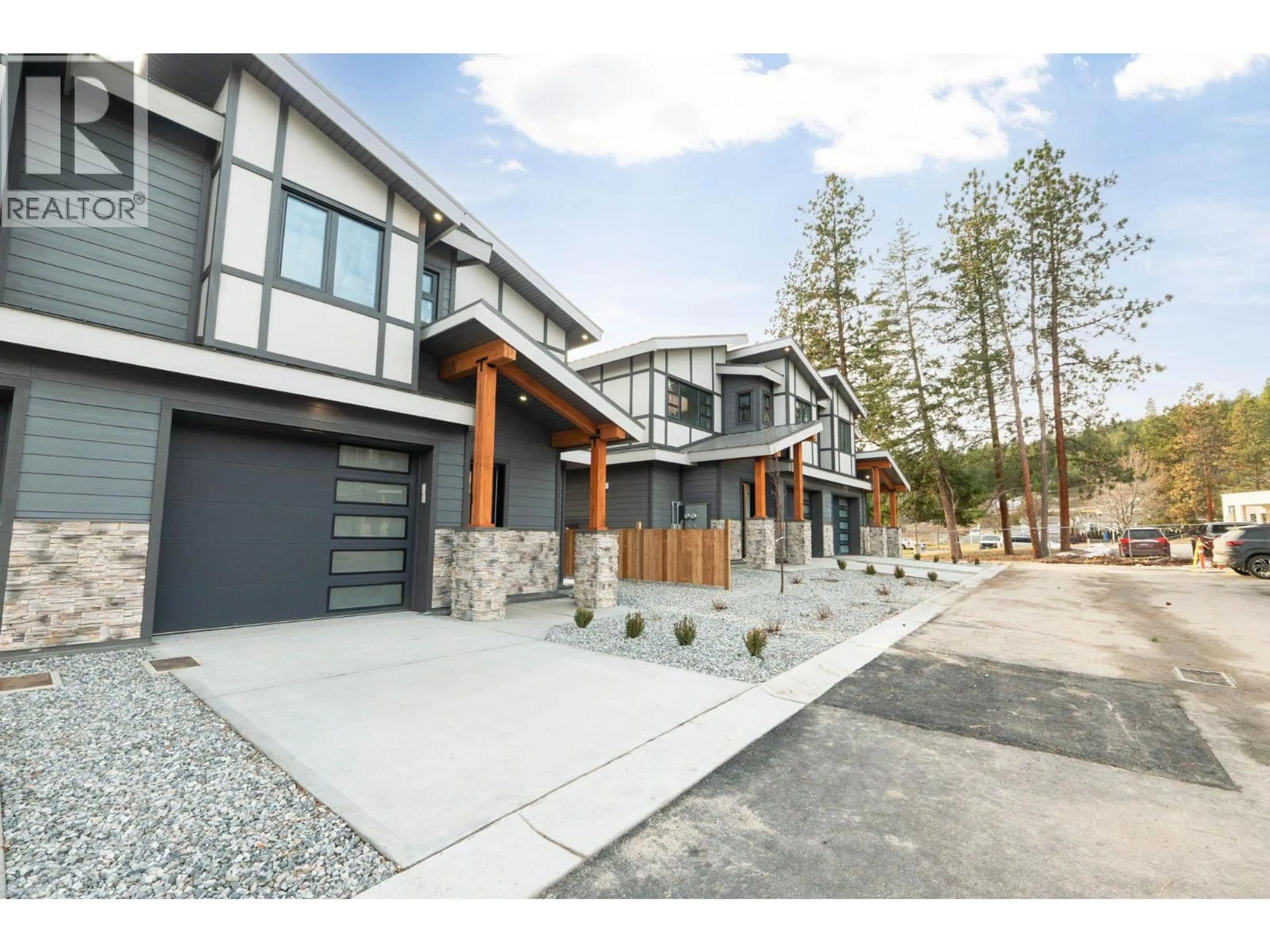 Unknown for 3 - 3210 SALMON ROAD, West Kelowna British Columbia V4T1A7